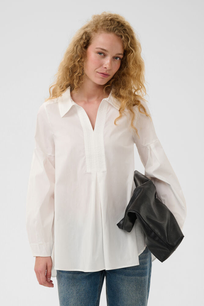 Daiva Antoinett Tunic - Spring Gardenia