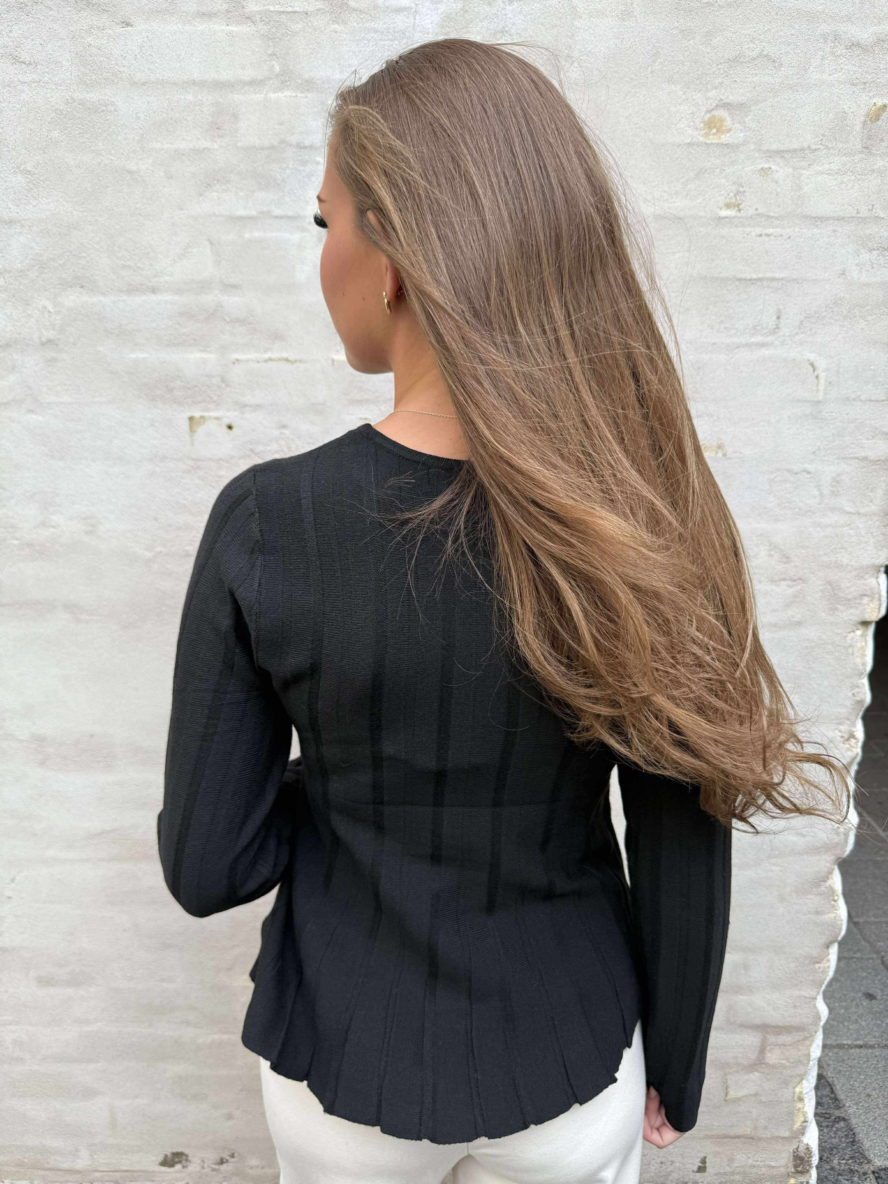 LANA O-NECK PULLOVER - Black