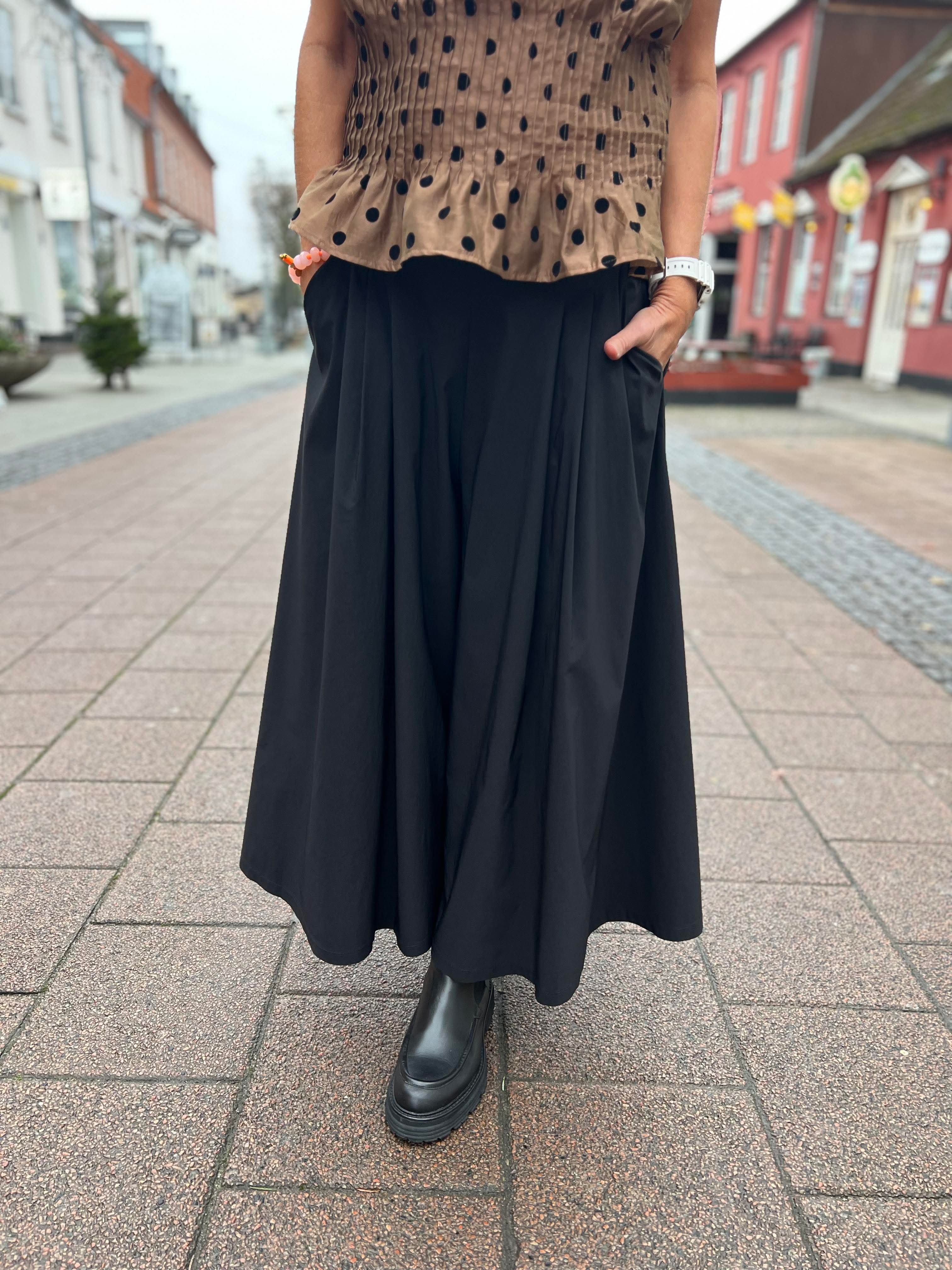 DAVINA split skirt - Black