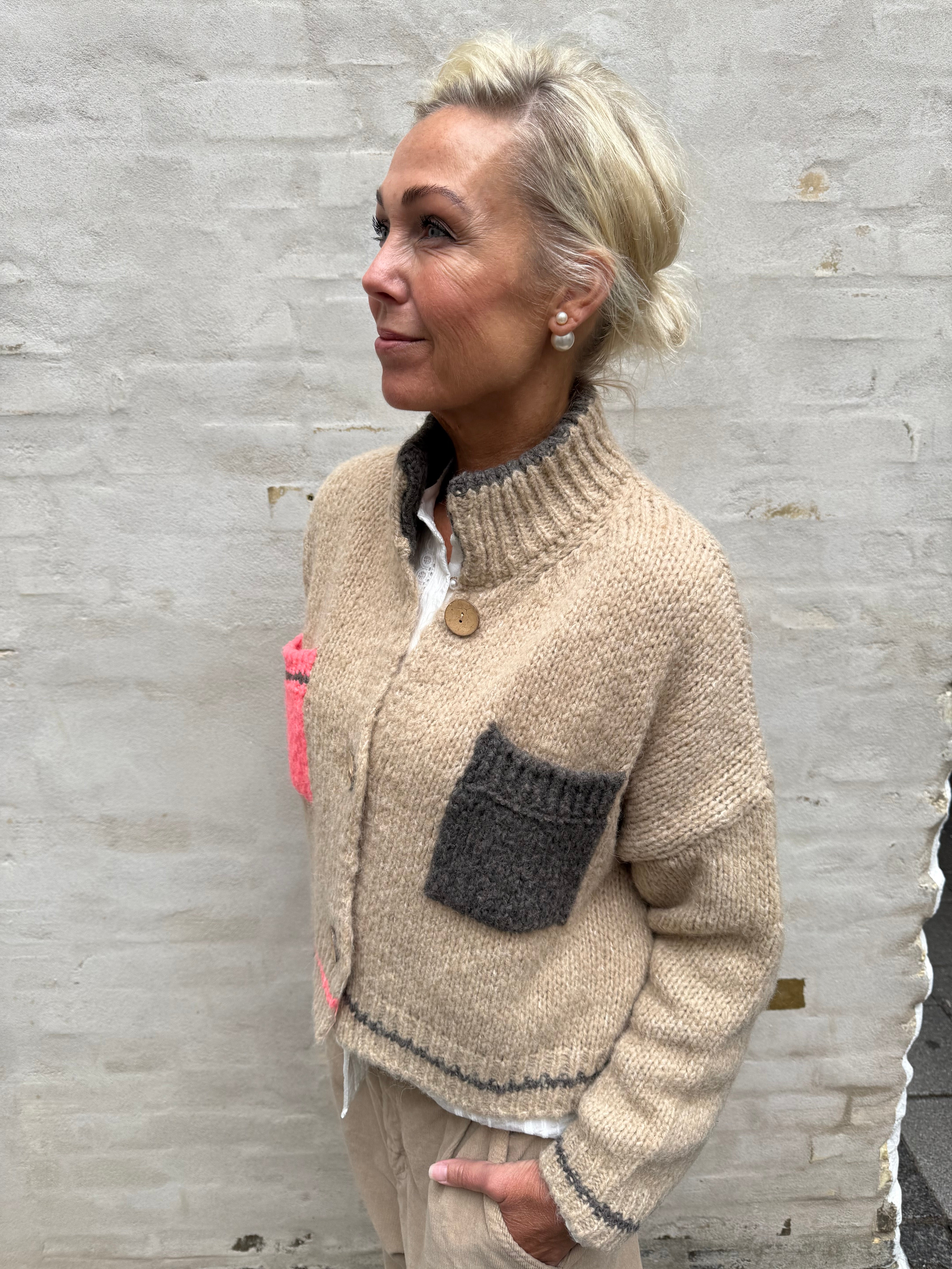 Marcella Knit Cardigan - Beige/Coral