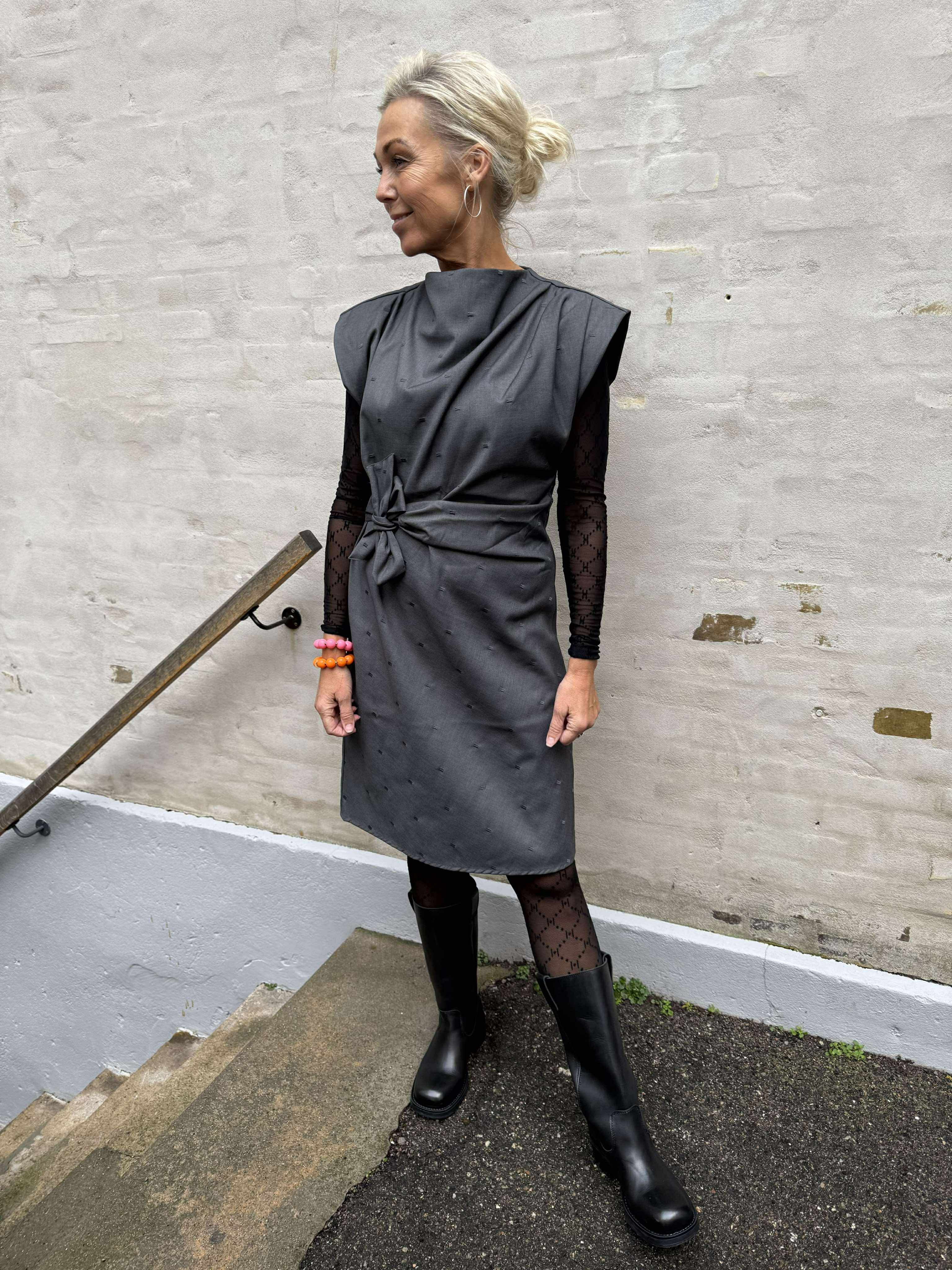 SagaCC Dress - Mid Grey