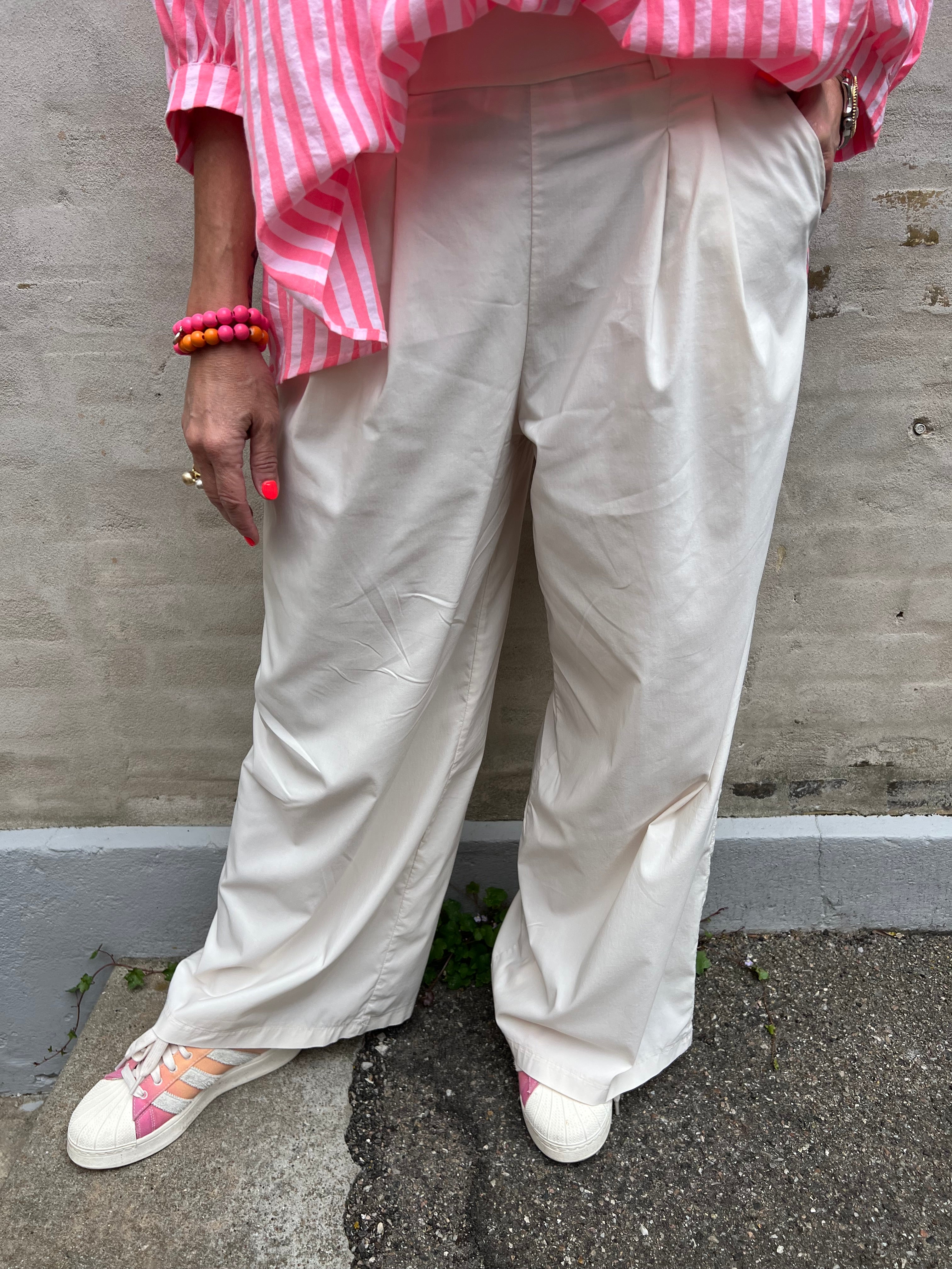 Davina wideleg pant cream
