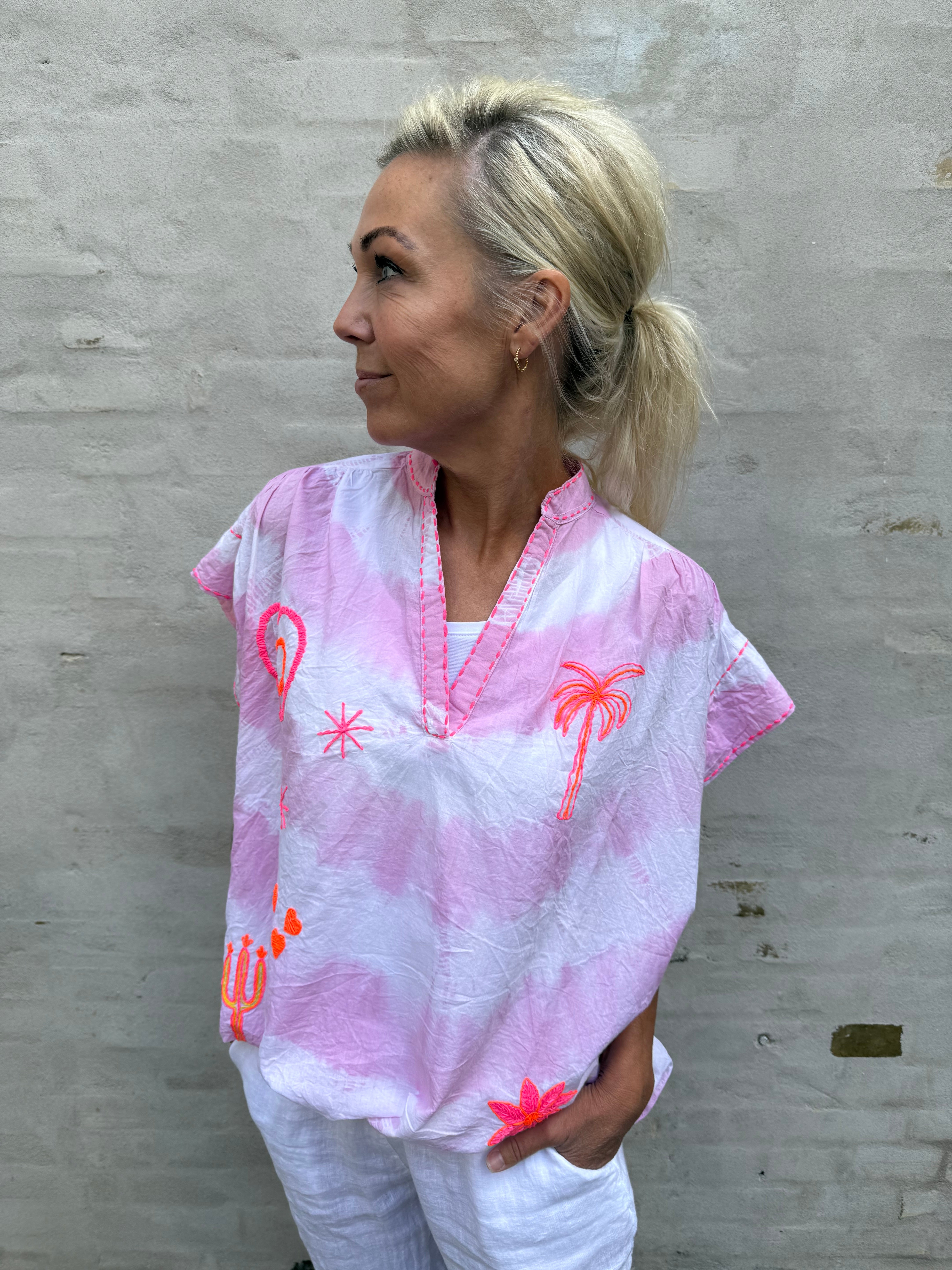 Vacay vibe top pink