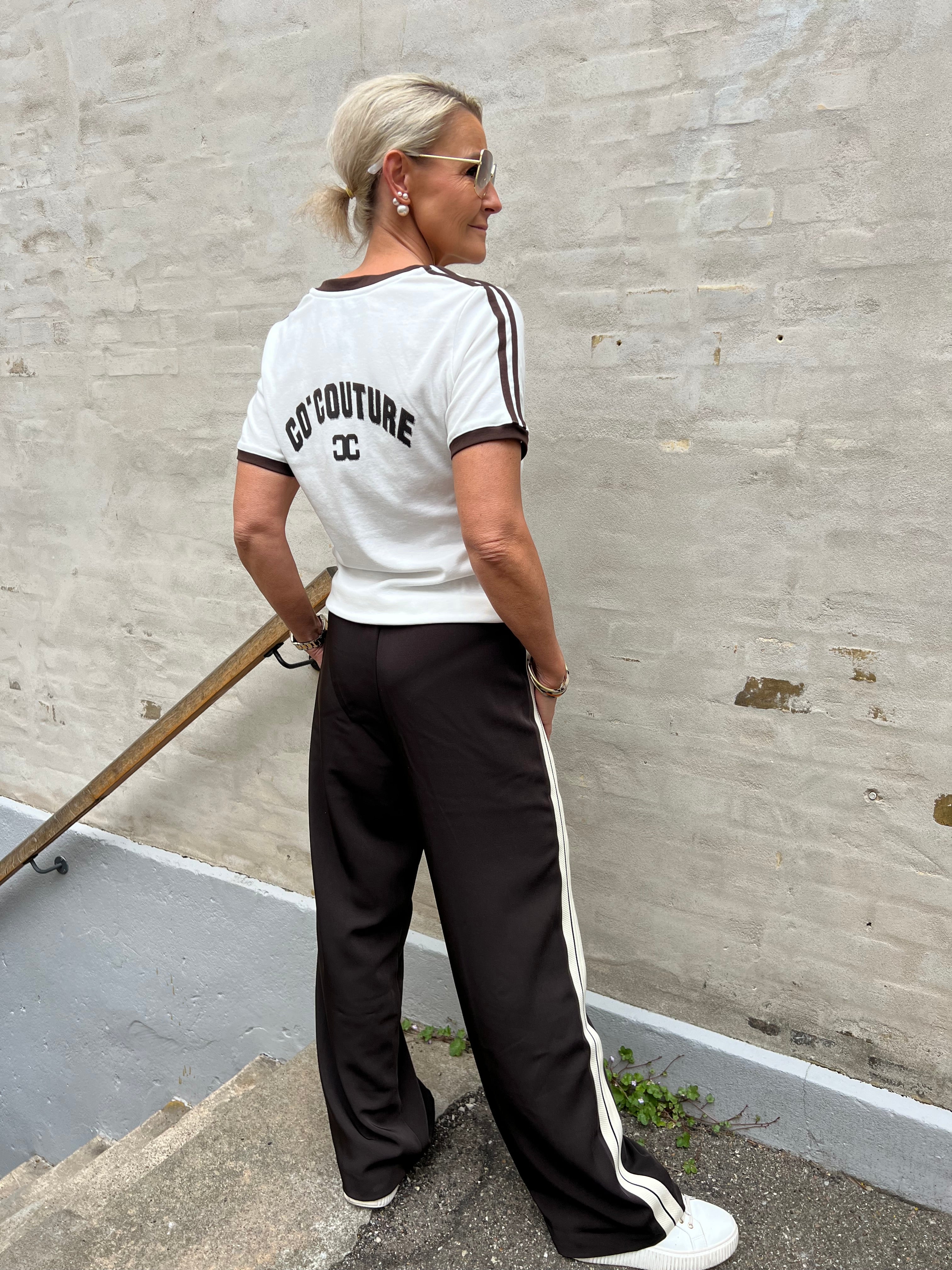 Edgecc Stripe V-Tee Offwhite Mocca