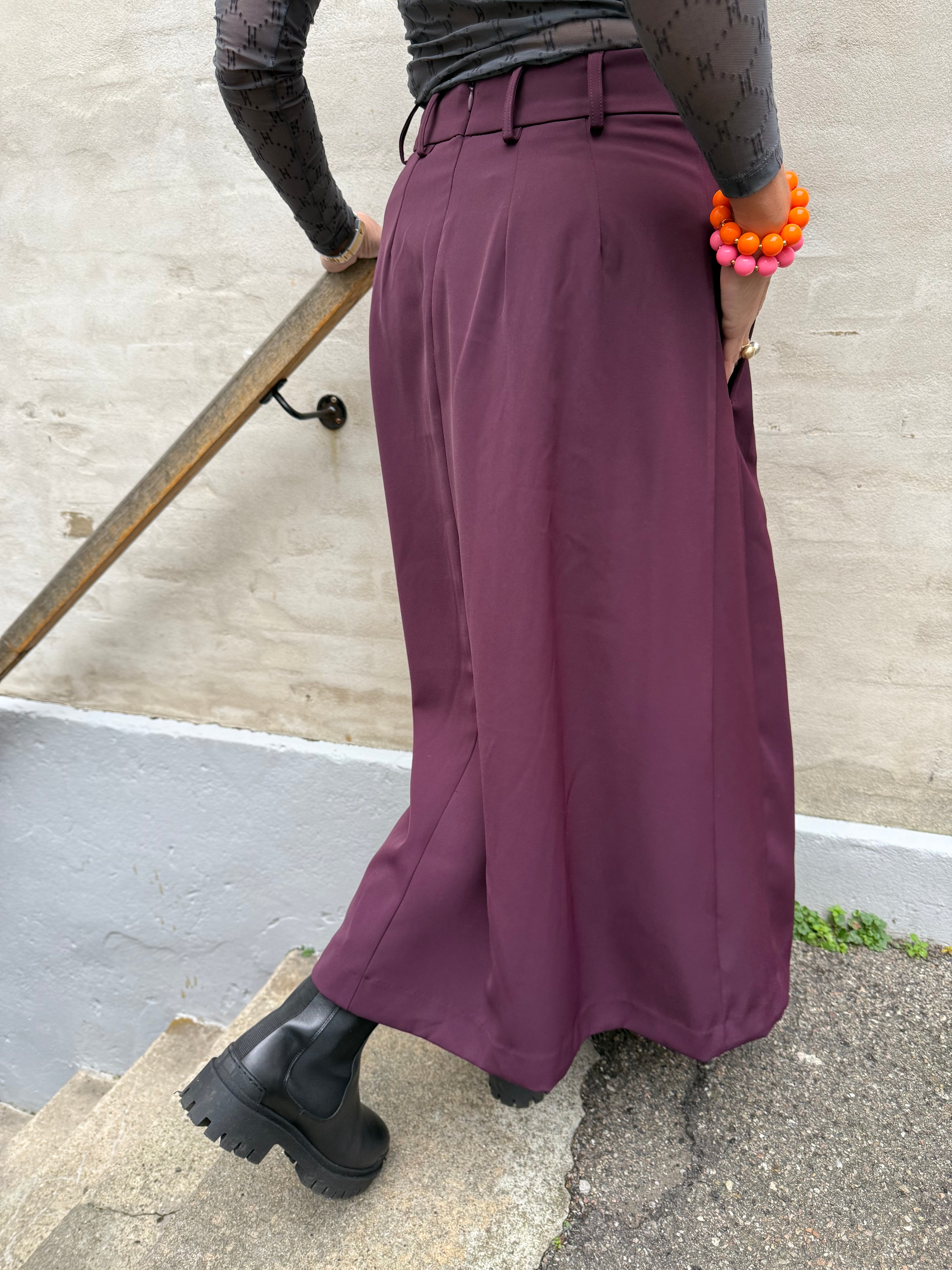 Anya pleat skirt - Winered