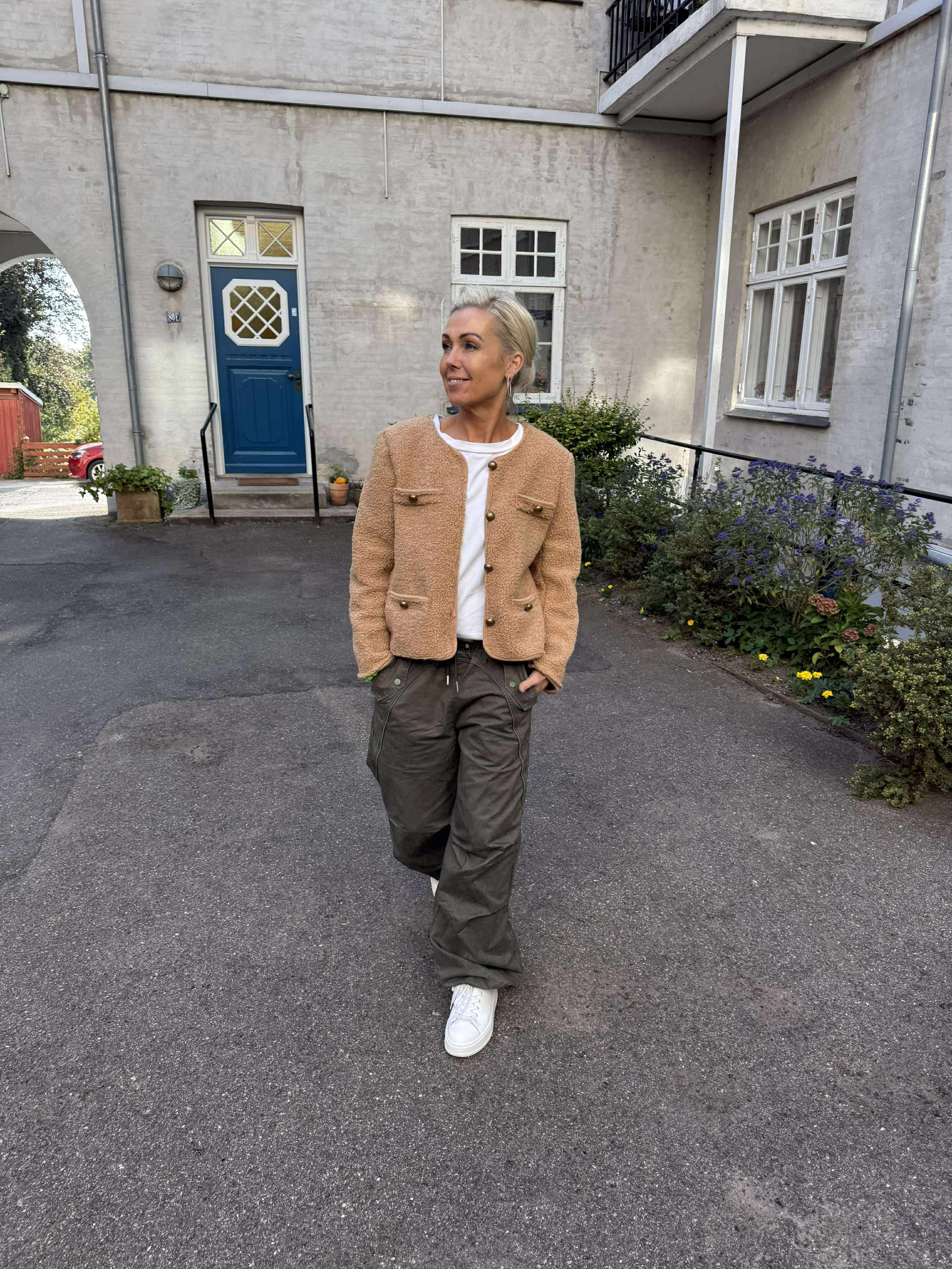 Frost Jacket - Beige