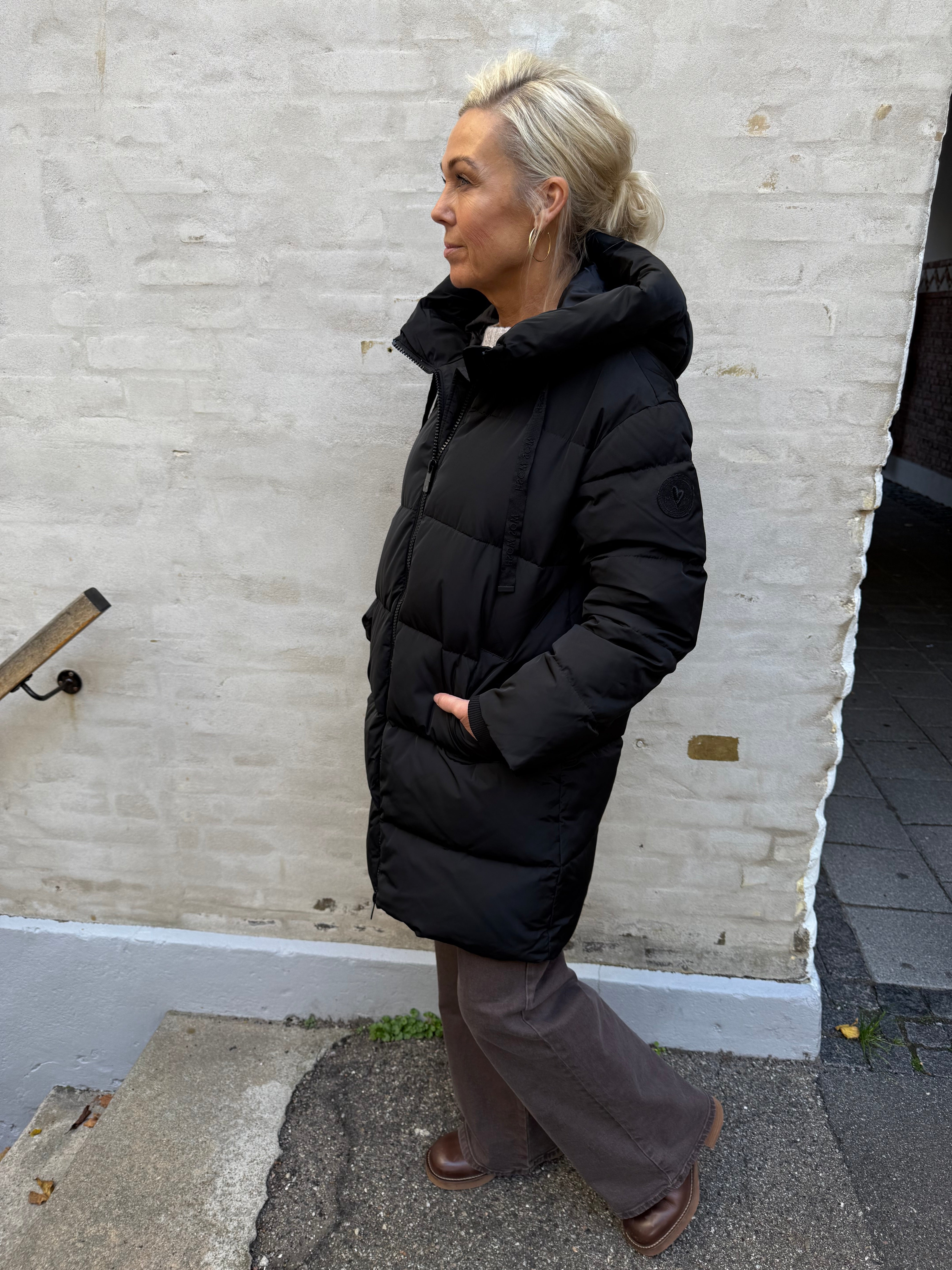 Nova Avon Down Jacket - Black