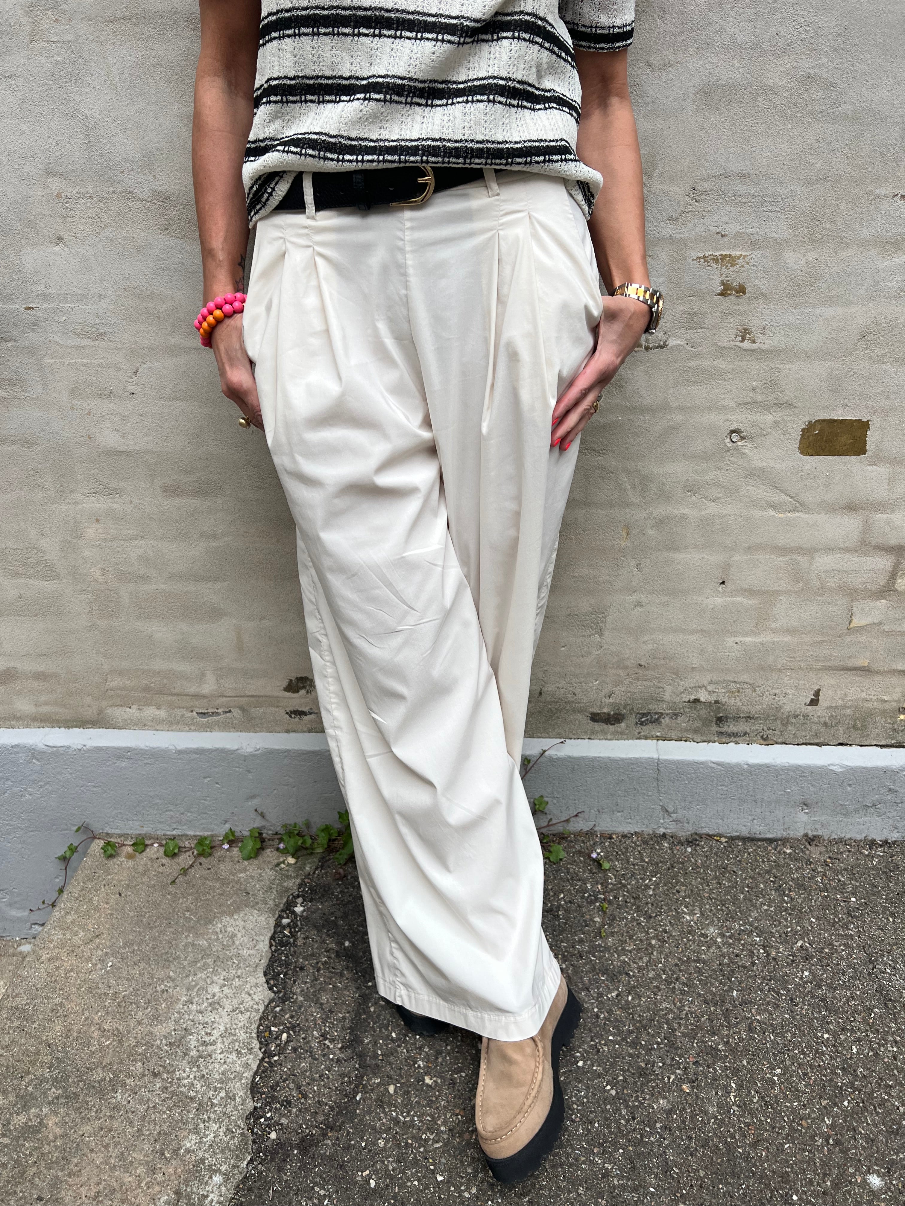 Davina wideleg pant cream