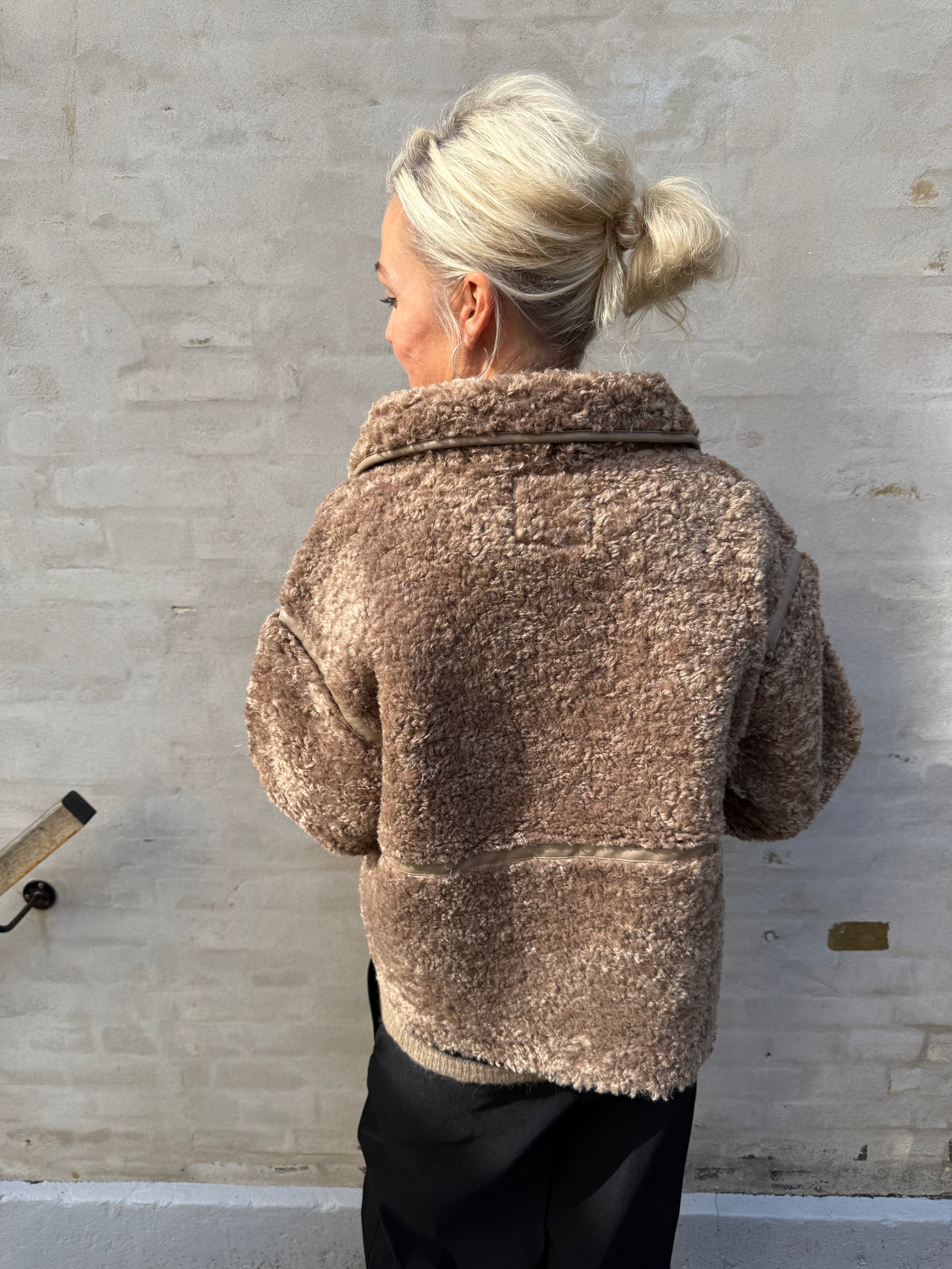 Castor Faux Fur Jacket - Taupe