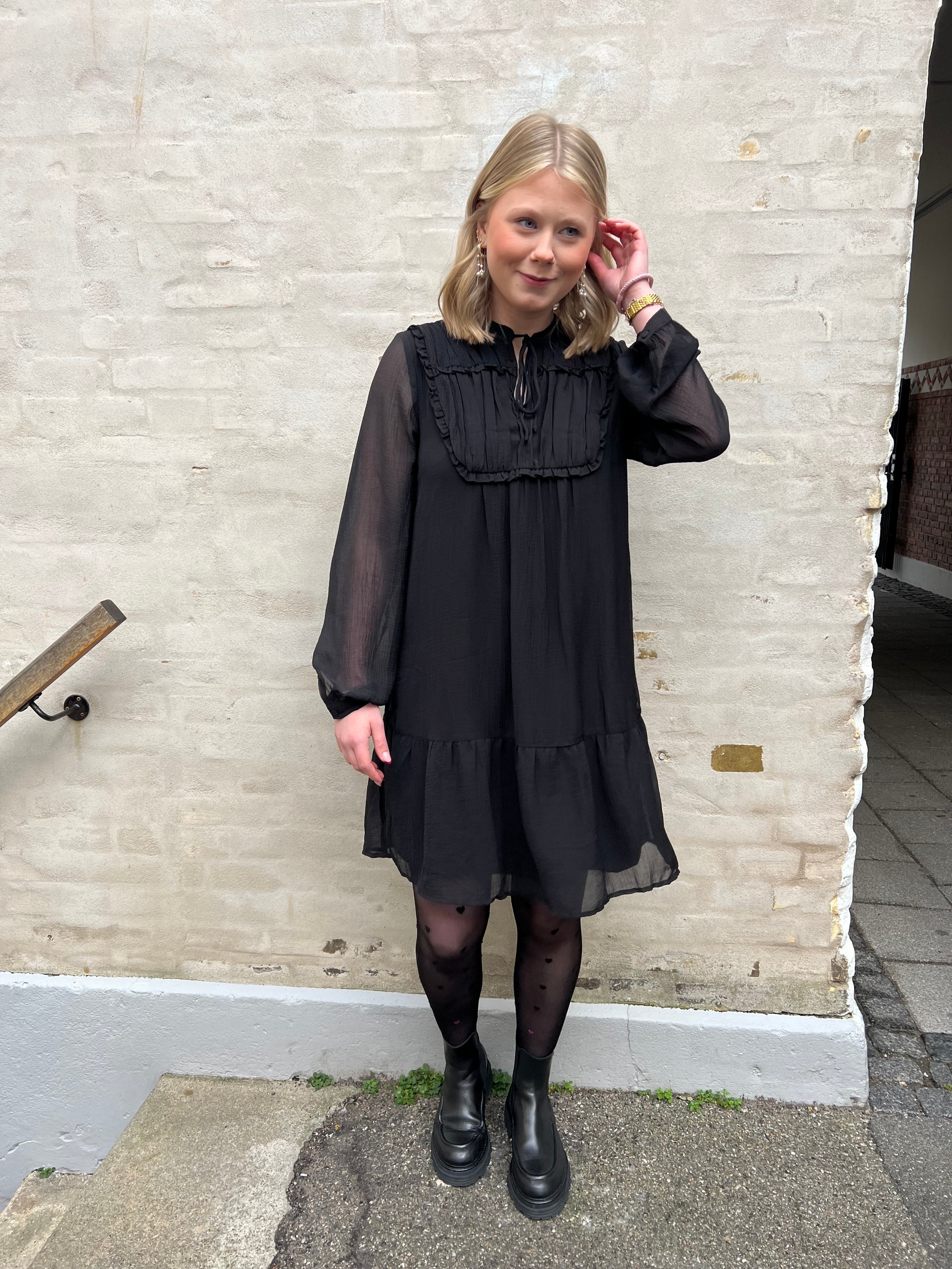 LINEA LS SHORT DRESS - Black