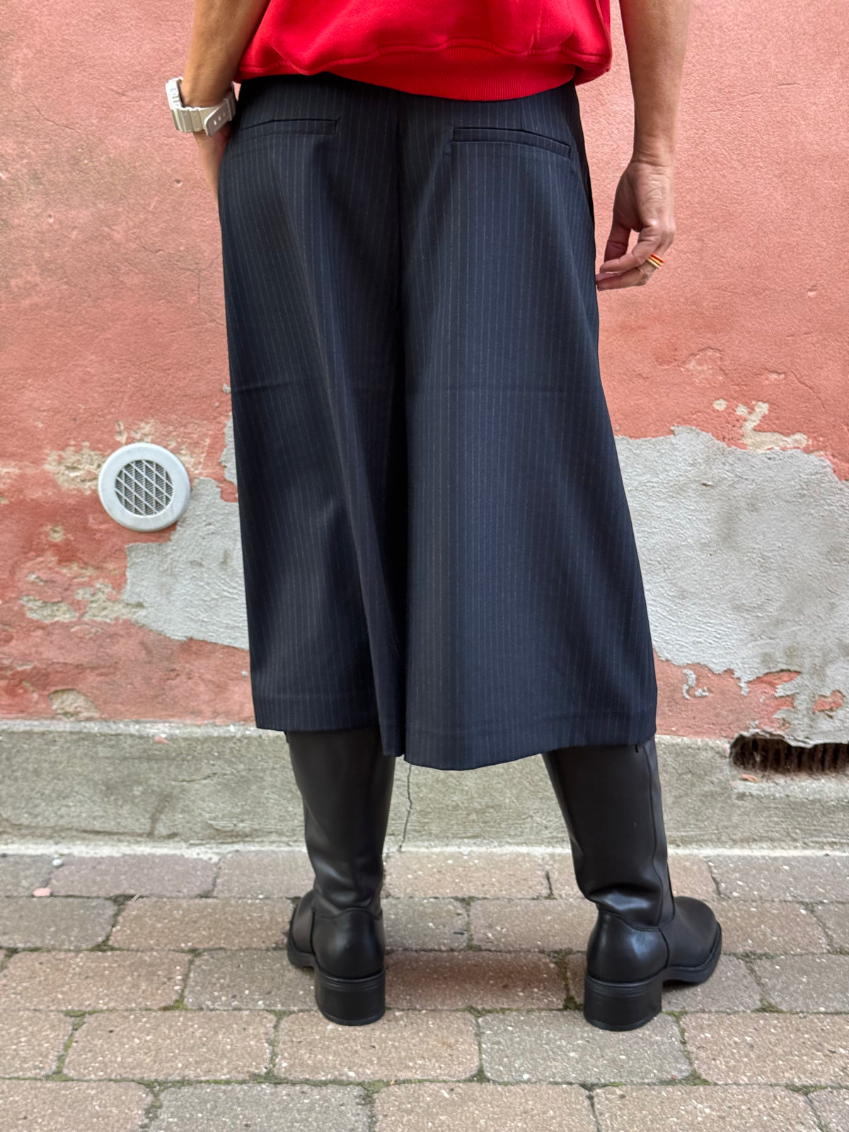 Rima Slim Pinstripe Shorts - Dark Navy