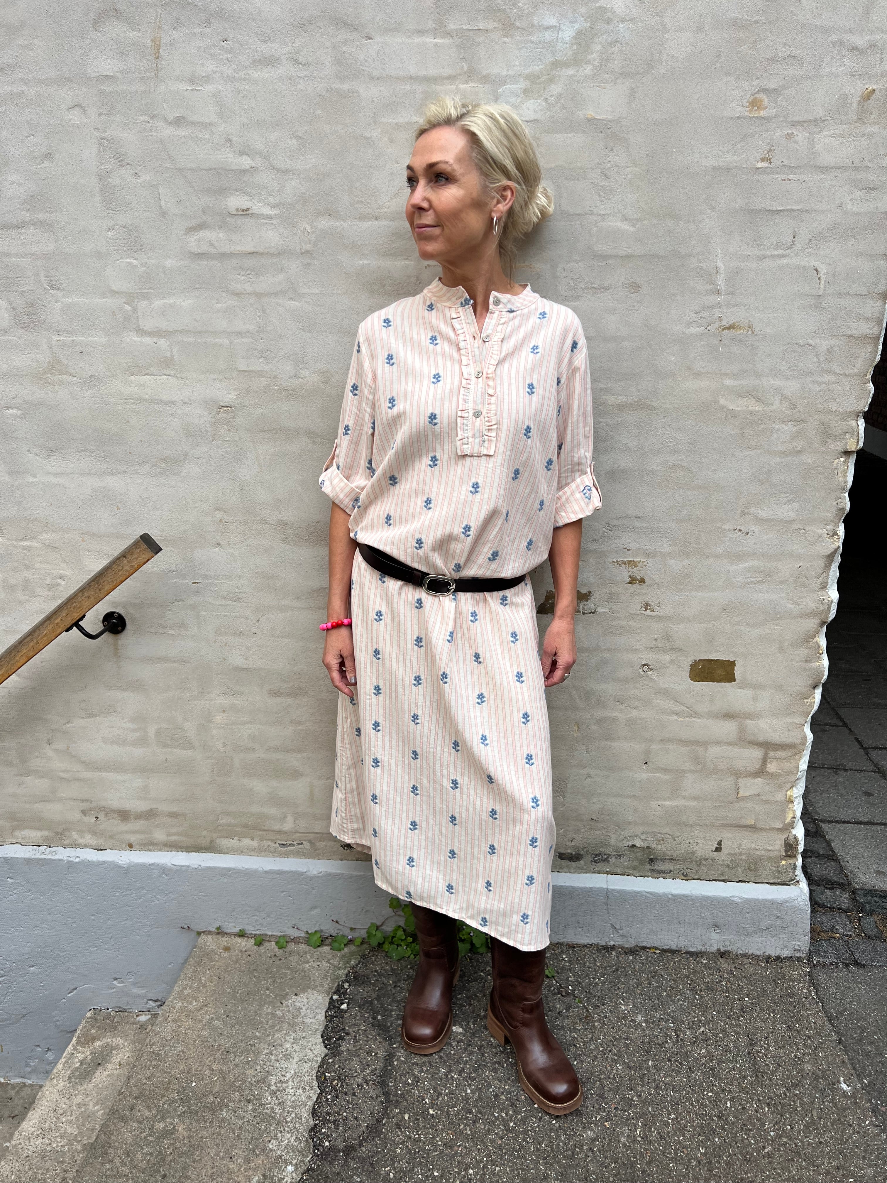 Samira dress celeste