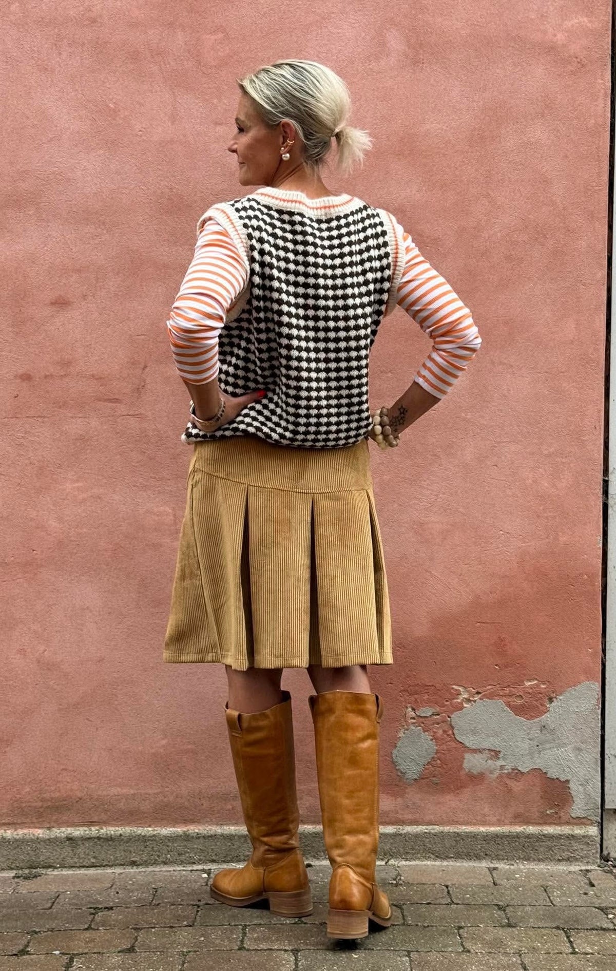 Anny Knitted Vest - White/Brown
