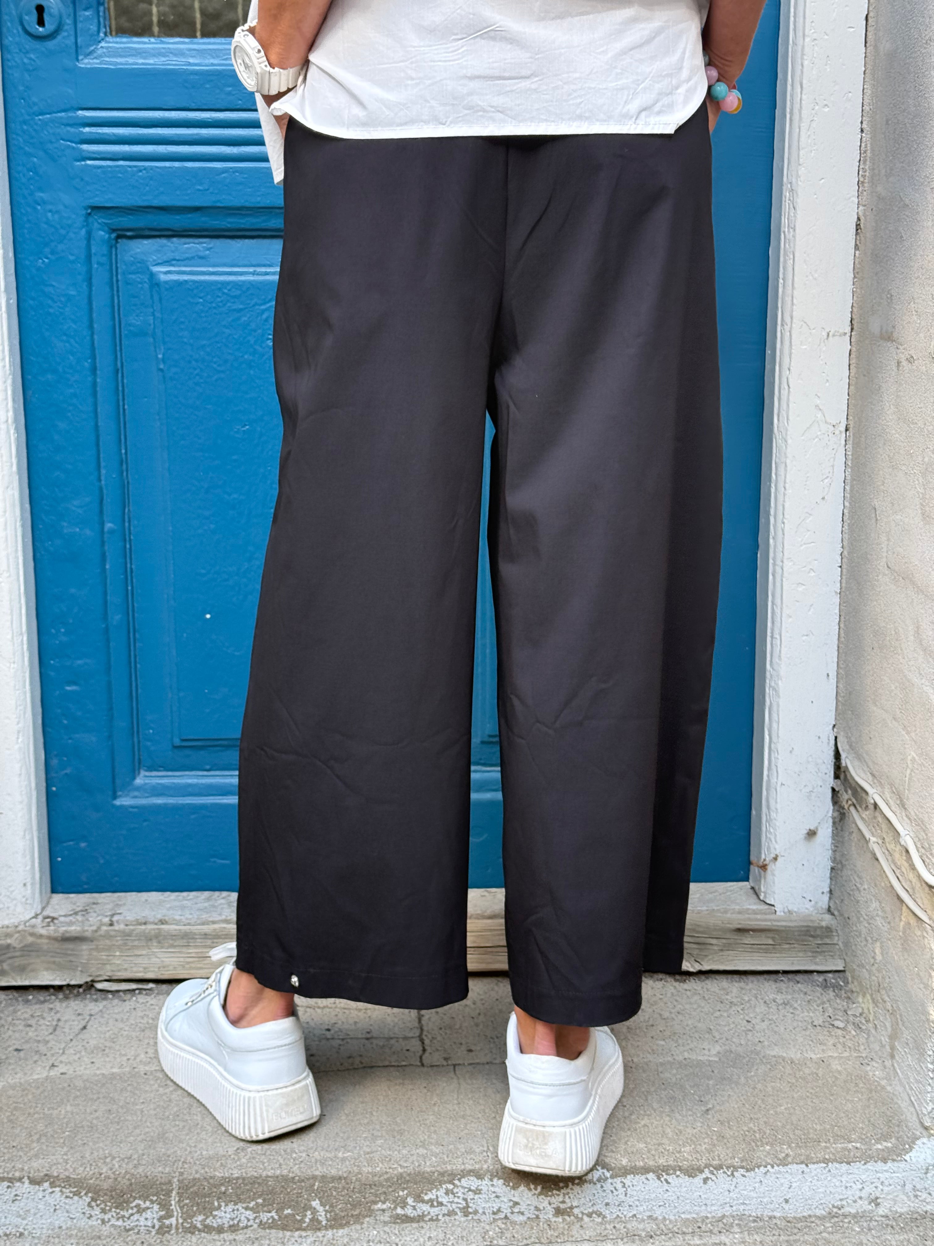Lucavelle Pants - Black