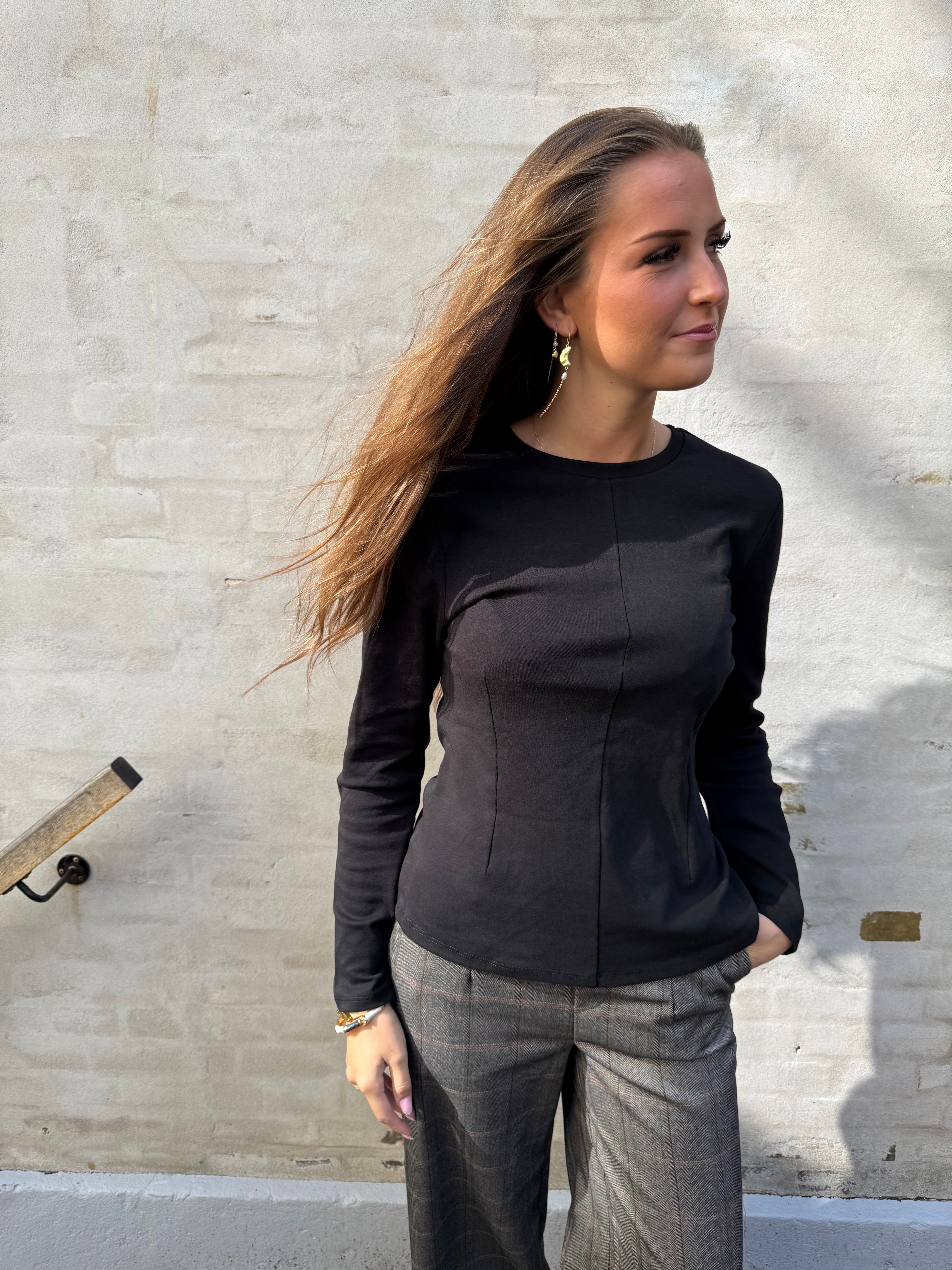 EVA L/S TOP - Black