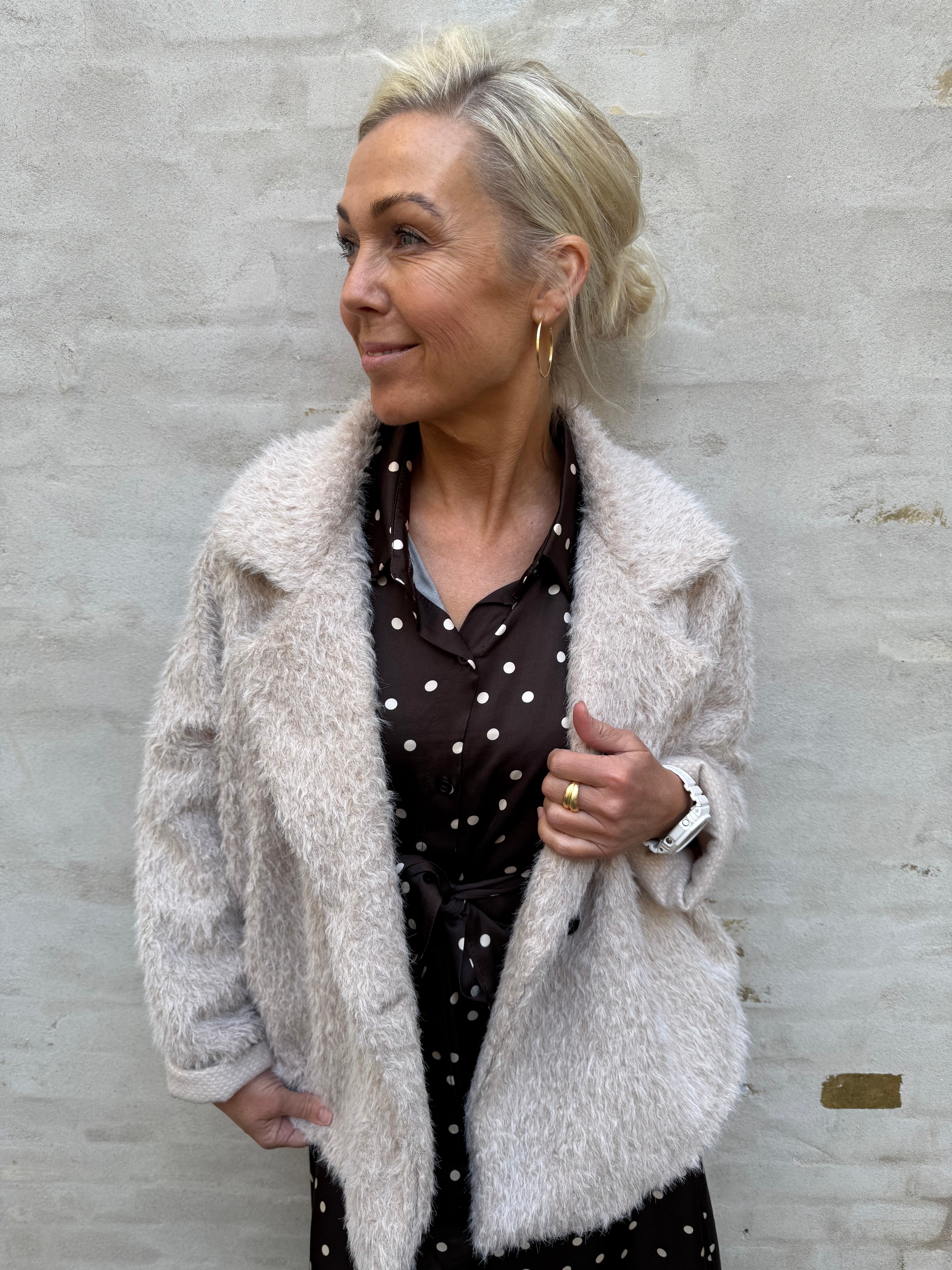 Pamela Jakke - off white