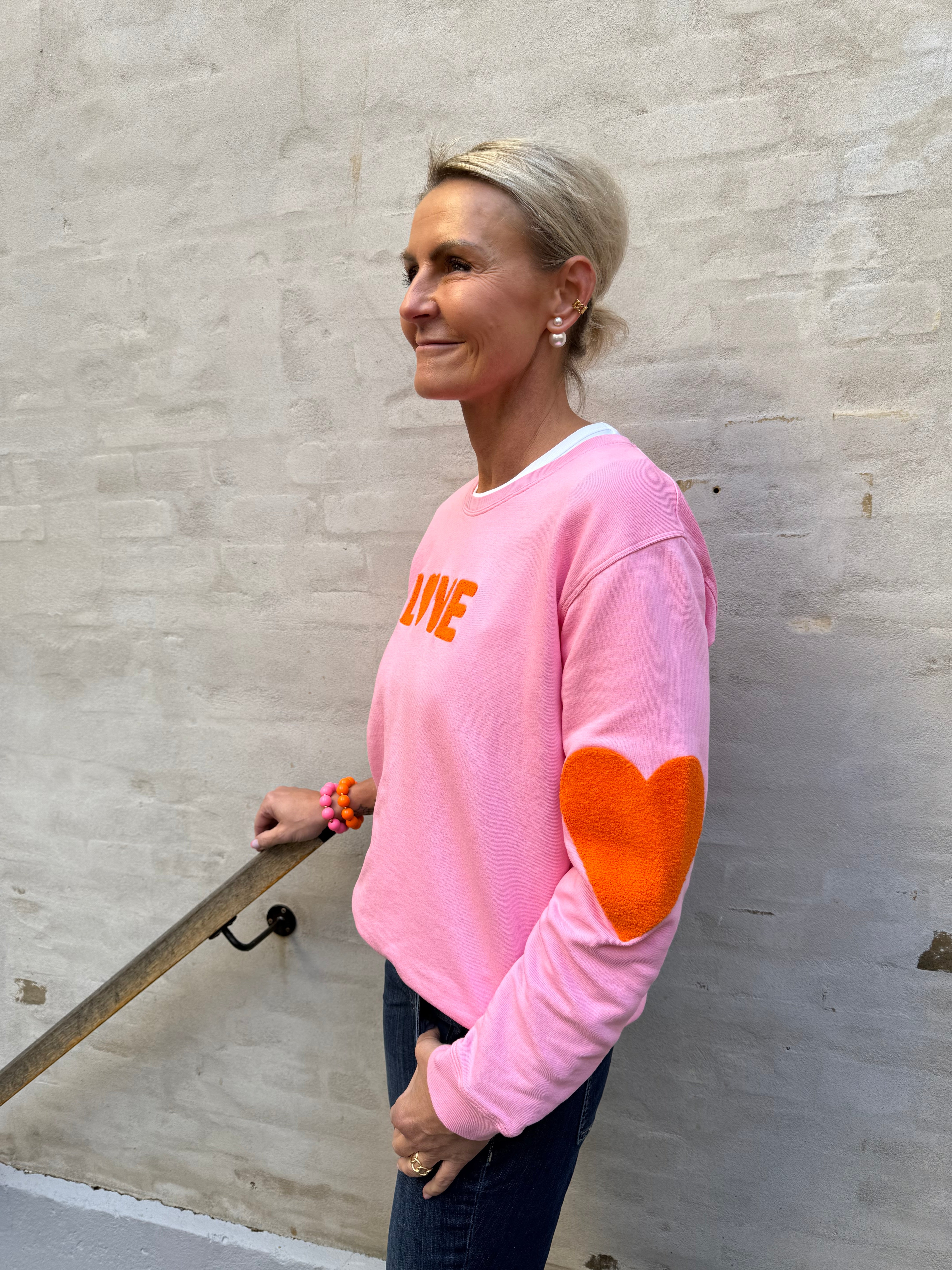 Sweat LOVE - Auora pink with orange embroidery classic