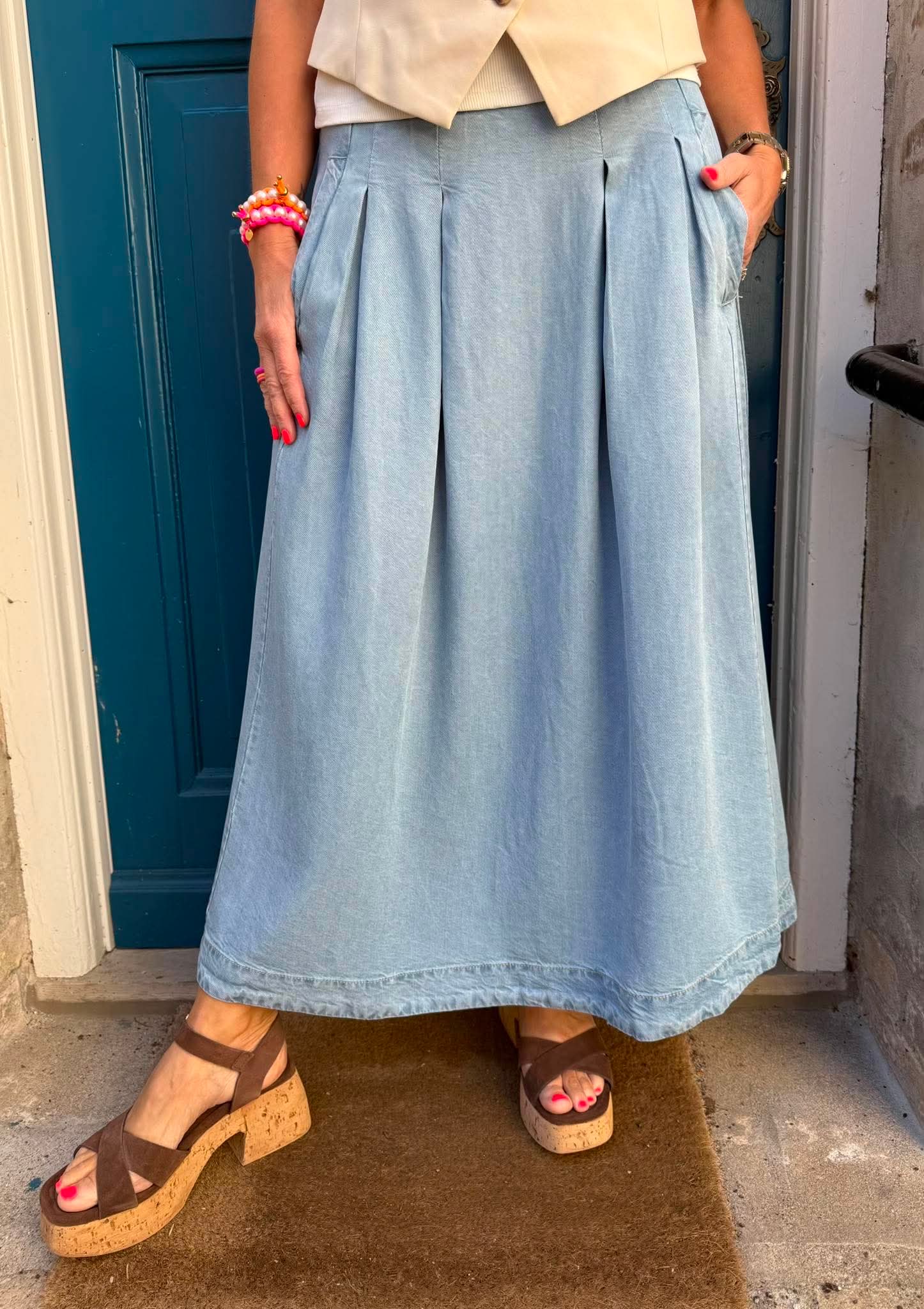 Tilly CC Anya Pleat Skirt - Fade Denim