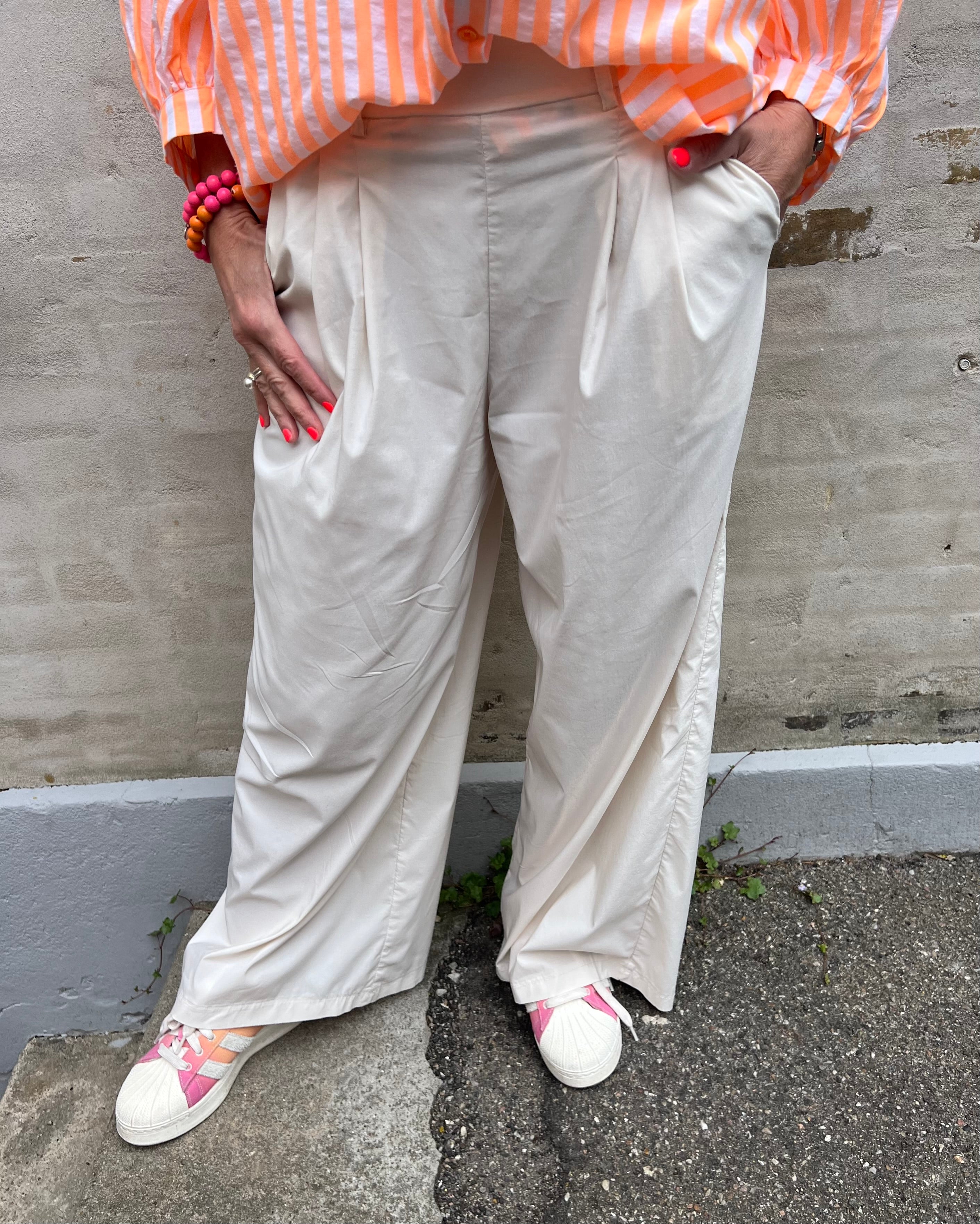 Davina wideleg pant cream