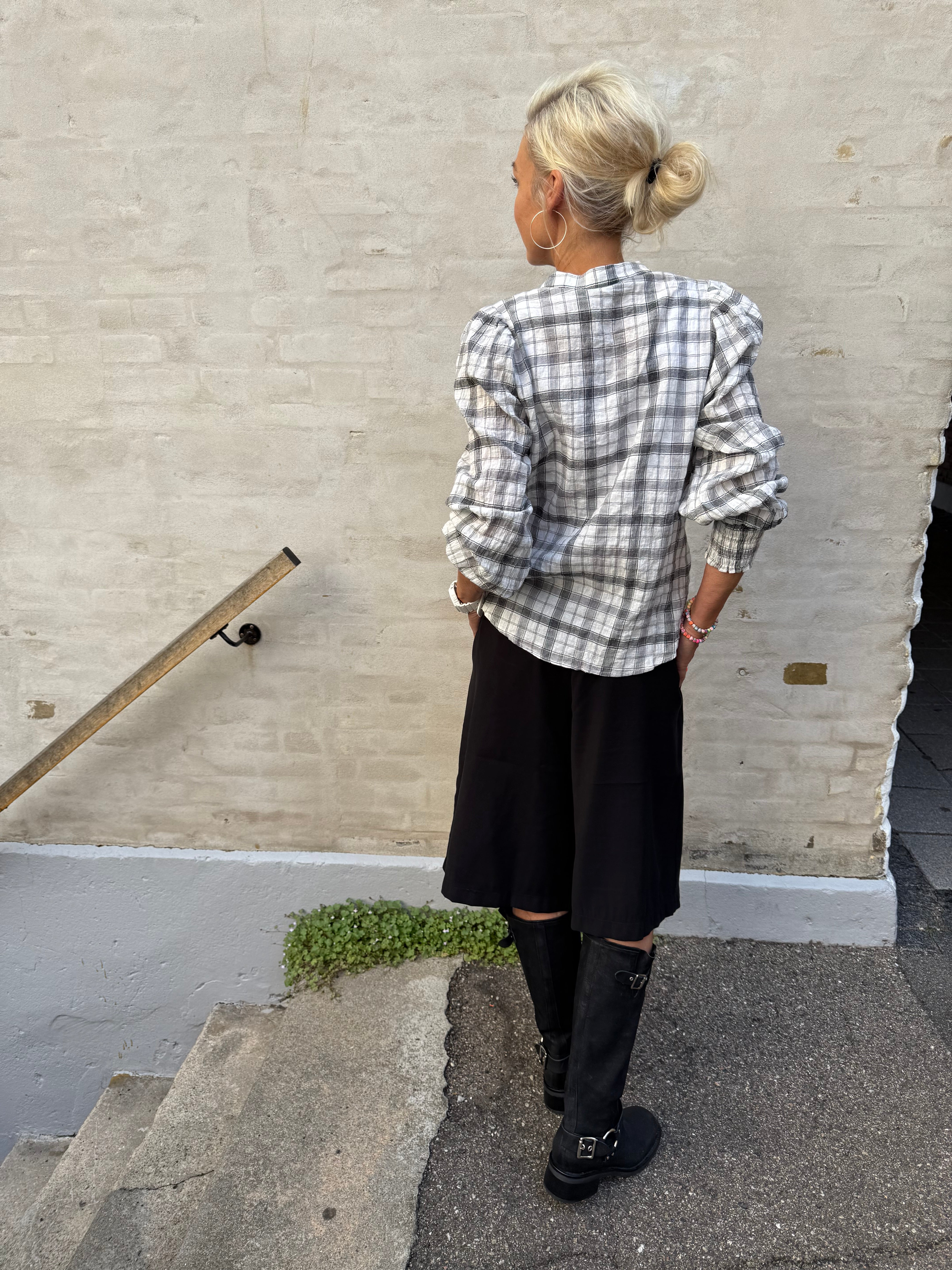 Sally Check V-Blouse - Off White