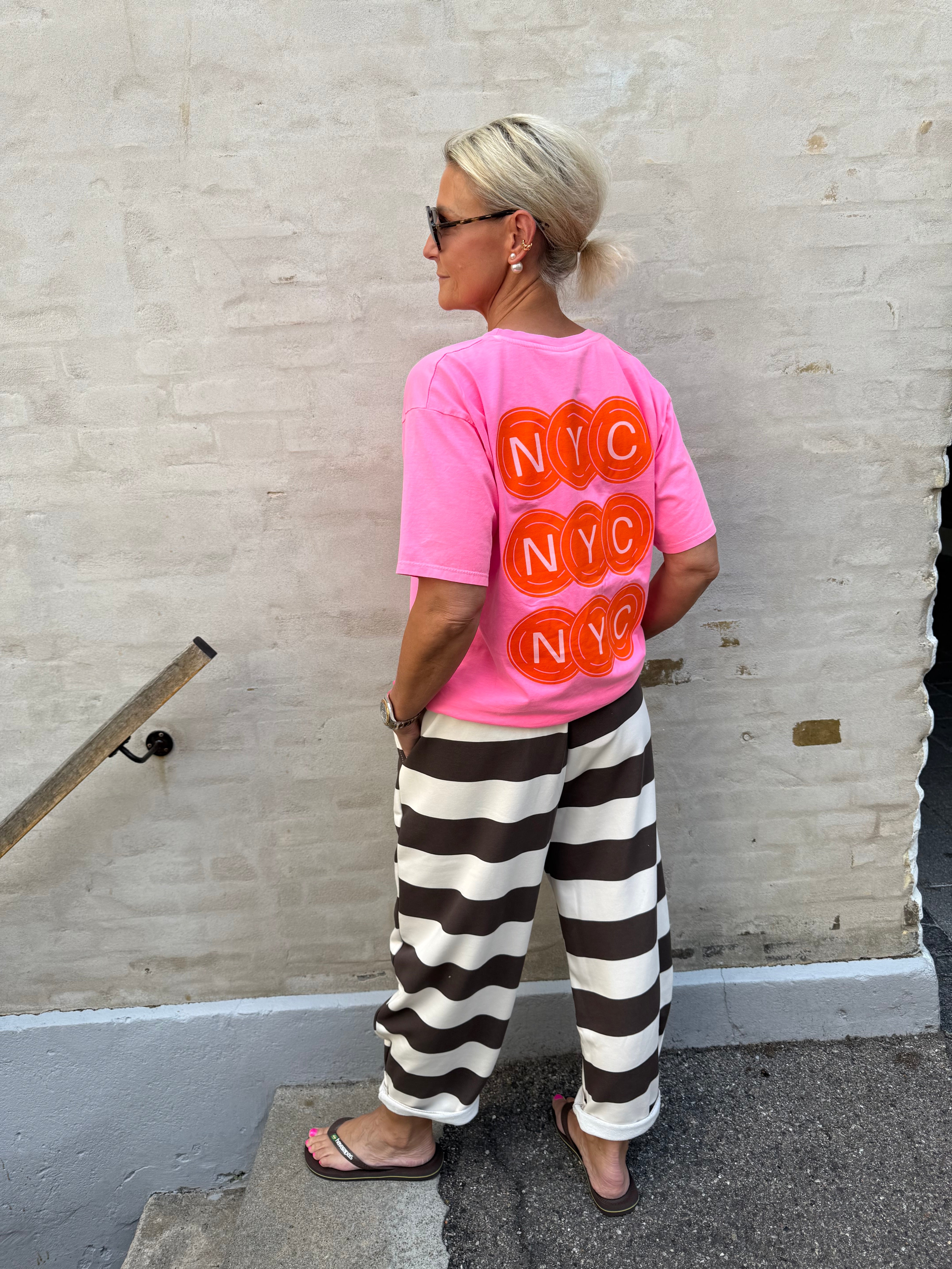 NYC T-Shirt - Pink Neon