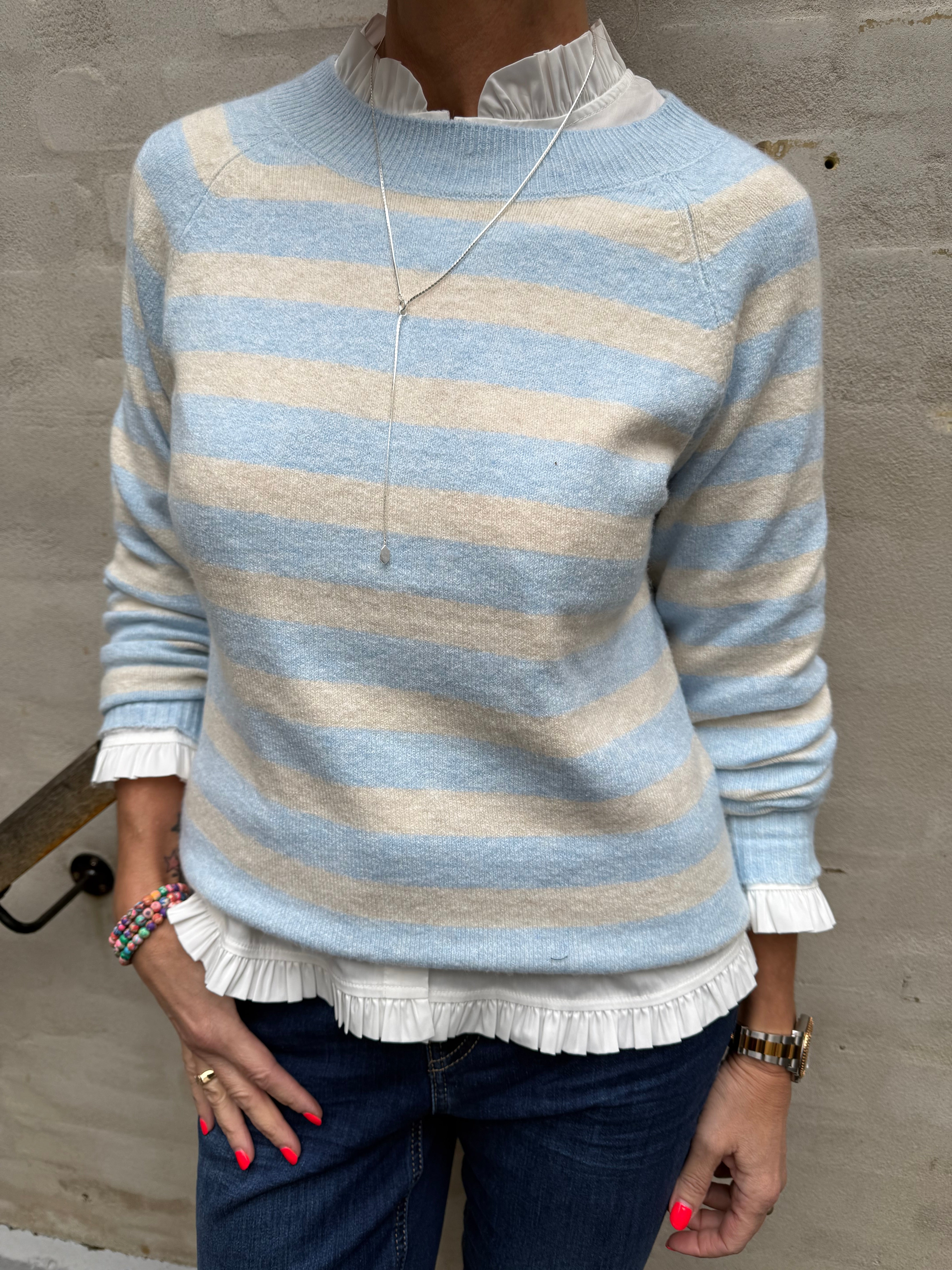 DOFFY O-NECK BLOUSE - Cashmere Blue/BIRCH