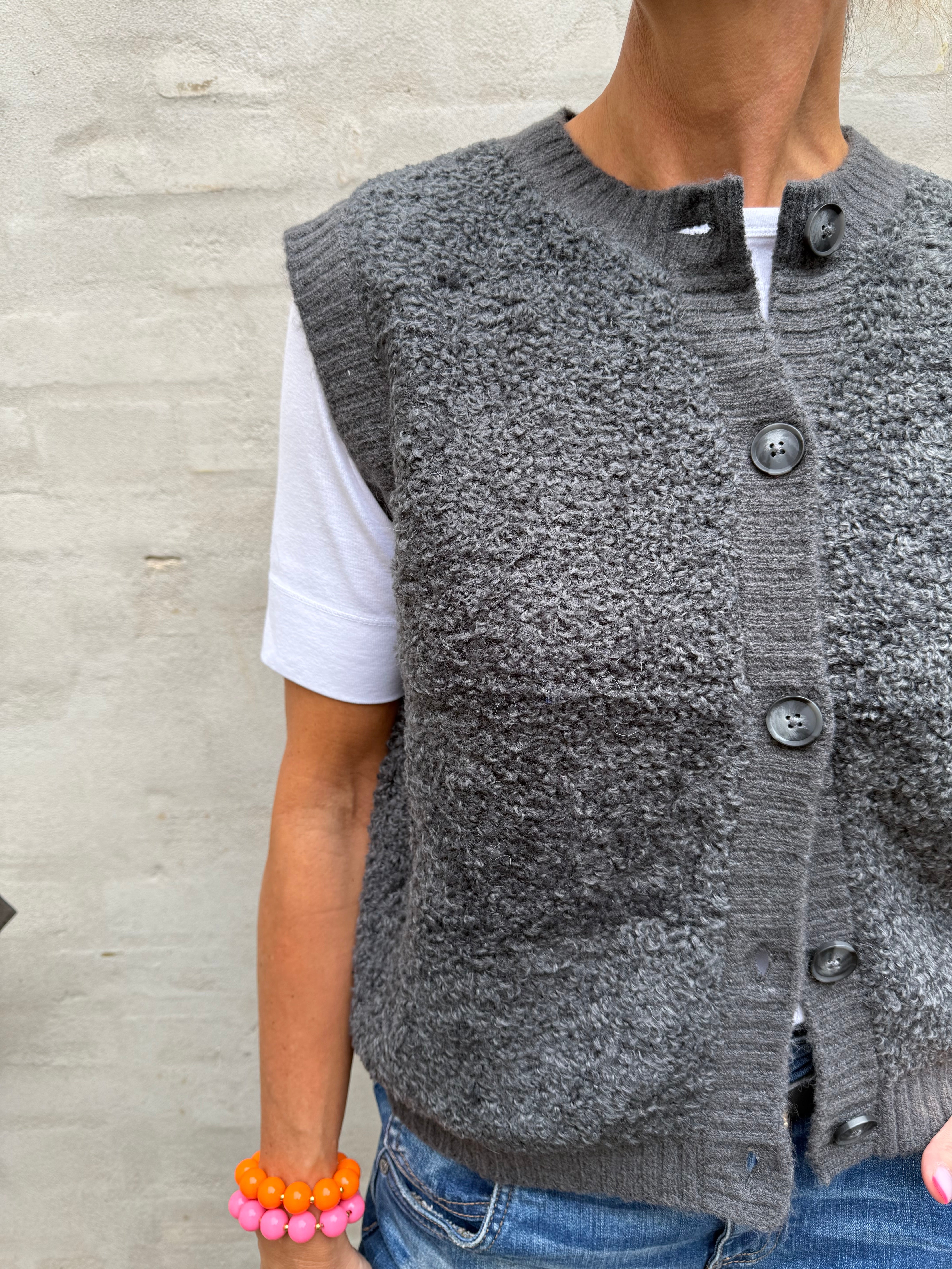 EIRA LIFE S/L ON BUTTON VEST - Asphalt