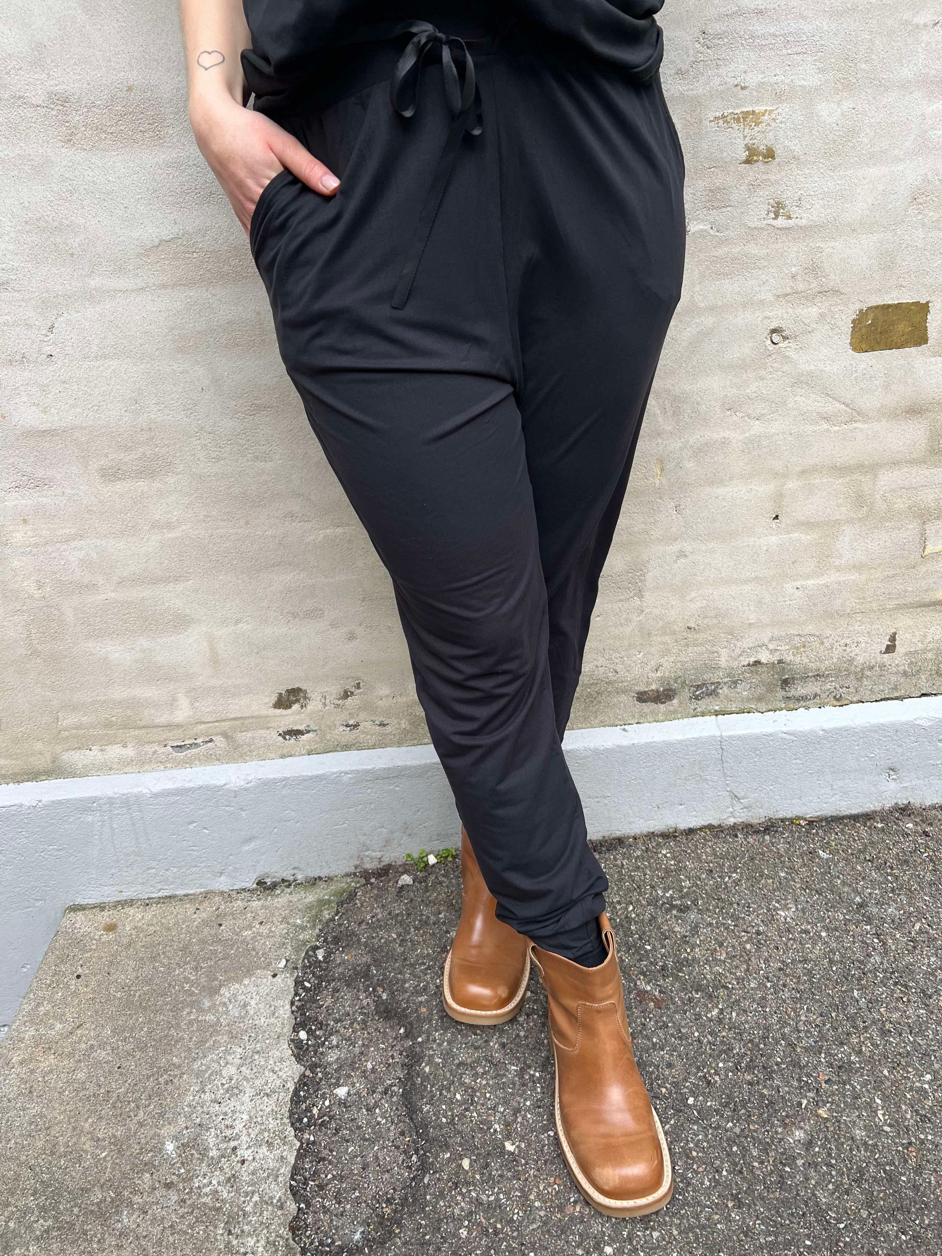 Alma Pants - Black