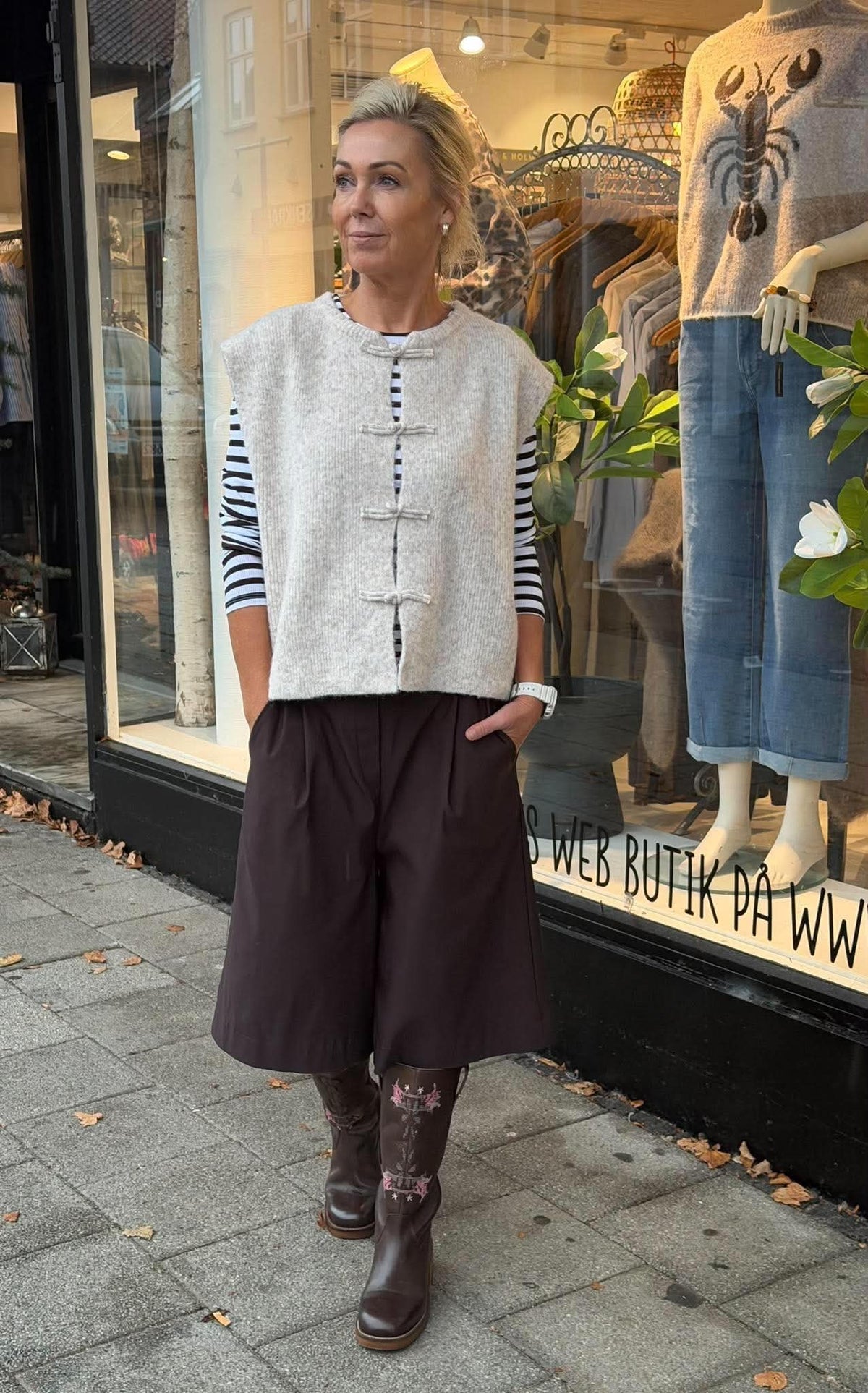 Celestia Knit Vest - Beige