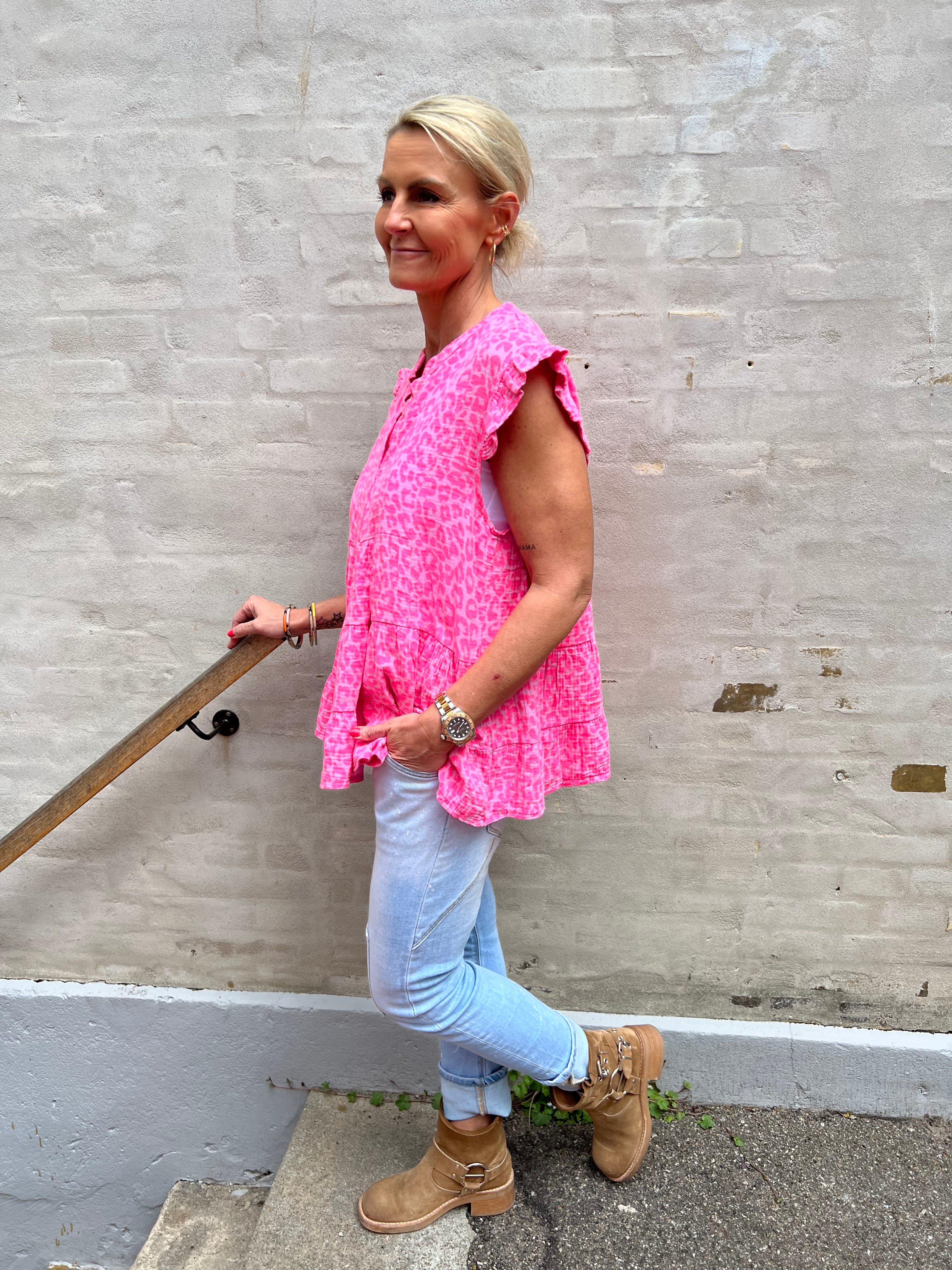 Dolly top leo pink