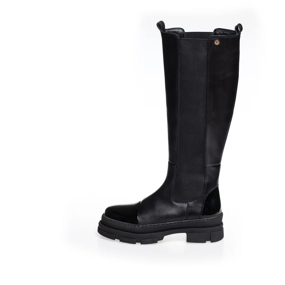 Follow me black patent