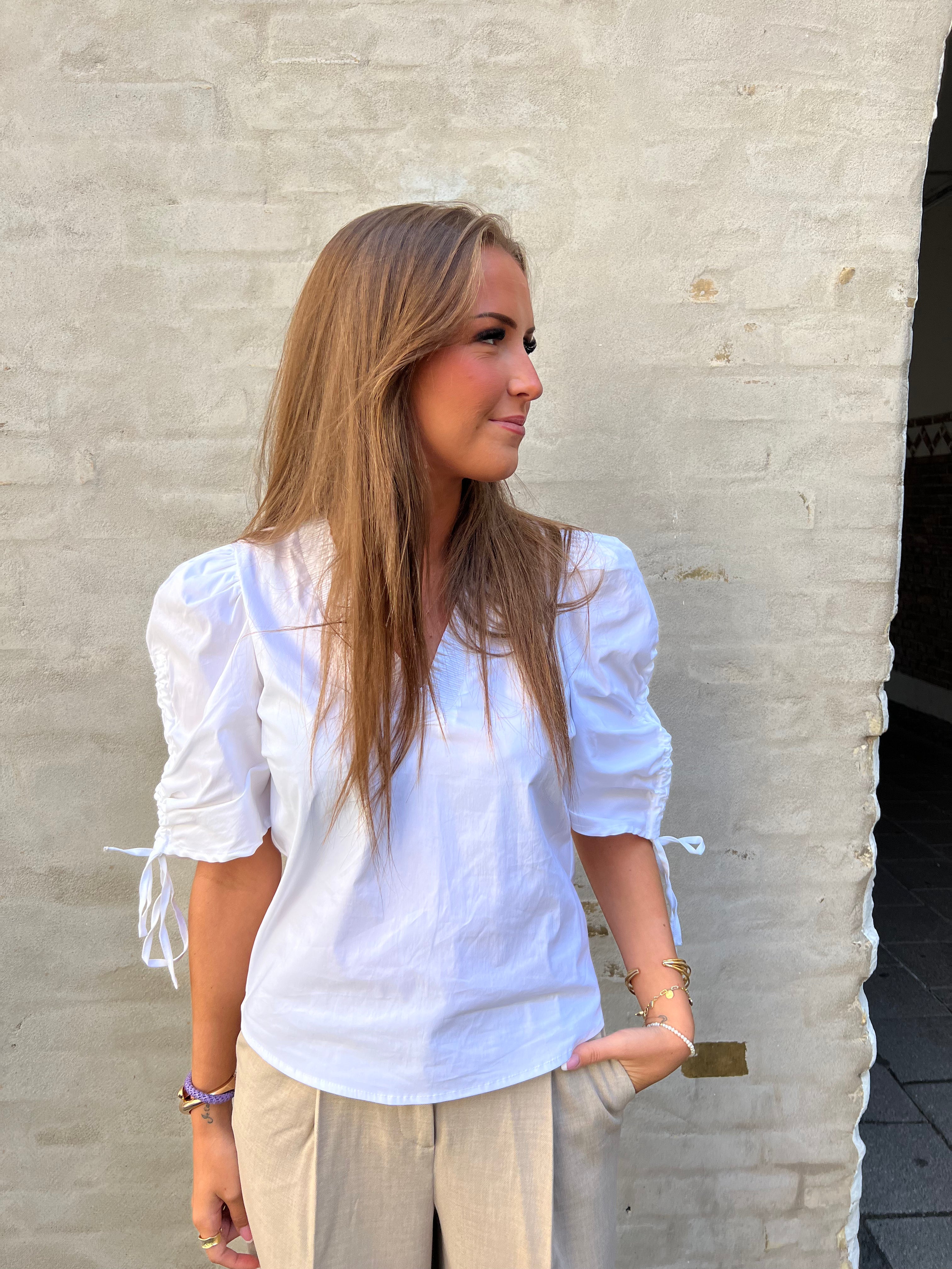 SannaCC puff v-blouse white