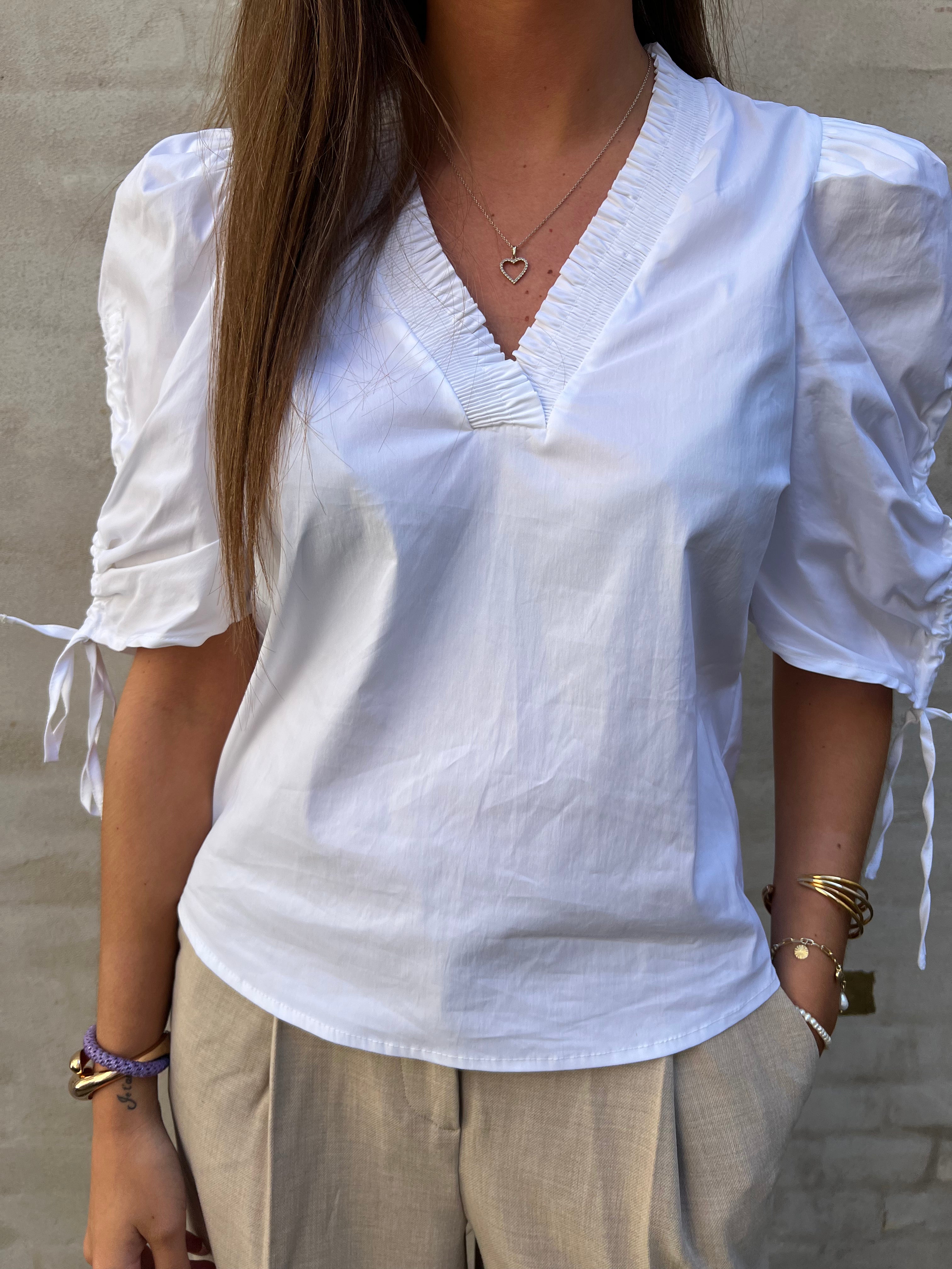 SannaCC puff v-blouse white