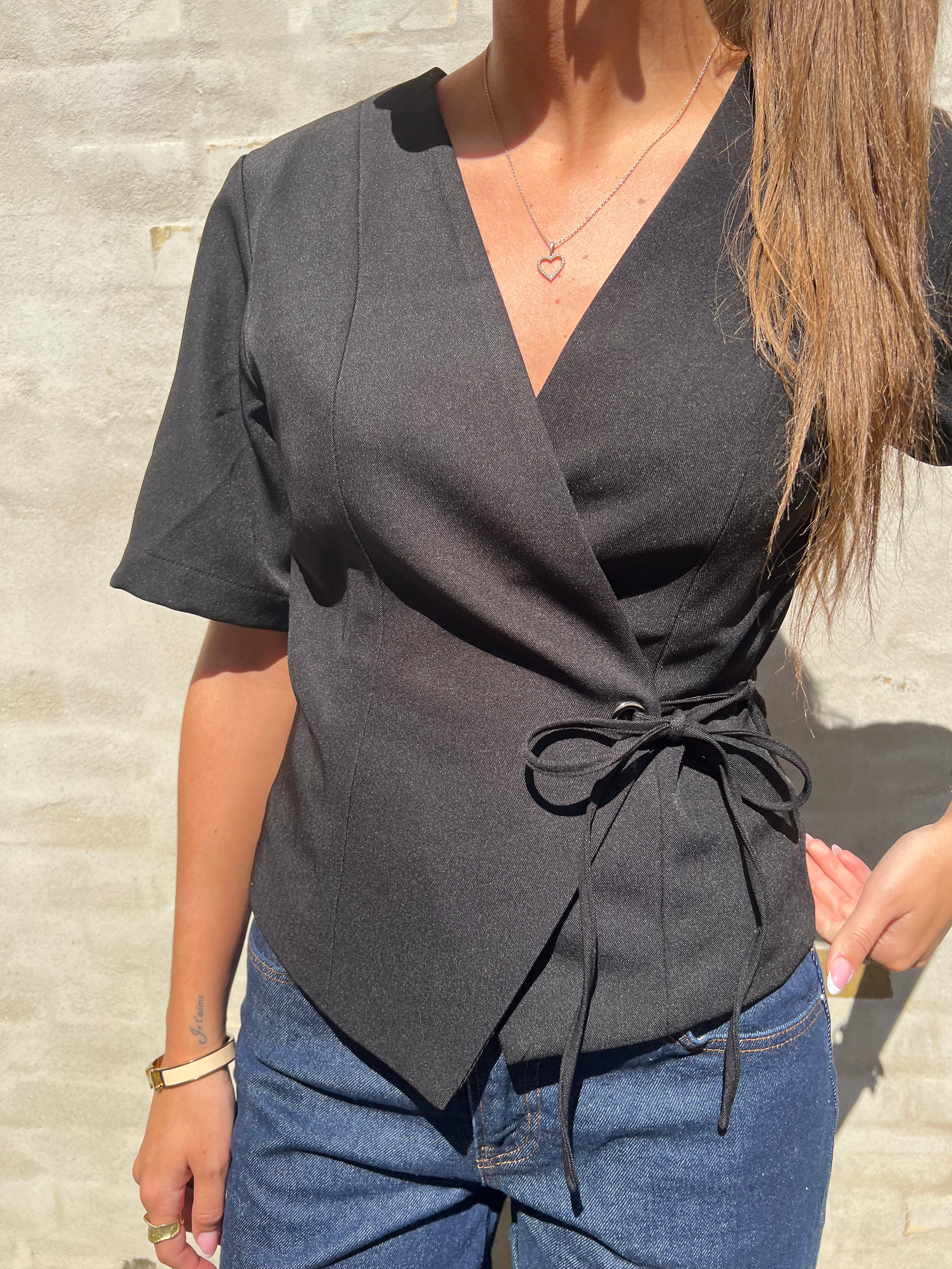 Simmo Eyelet Blouse Black