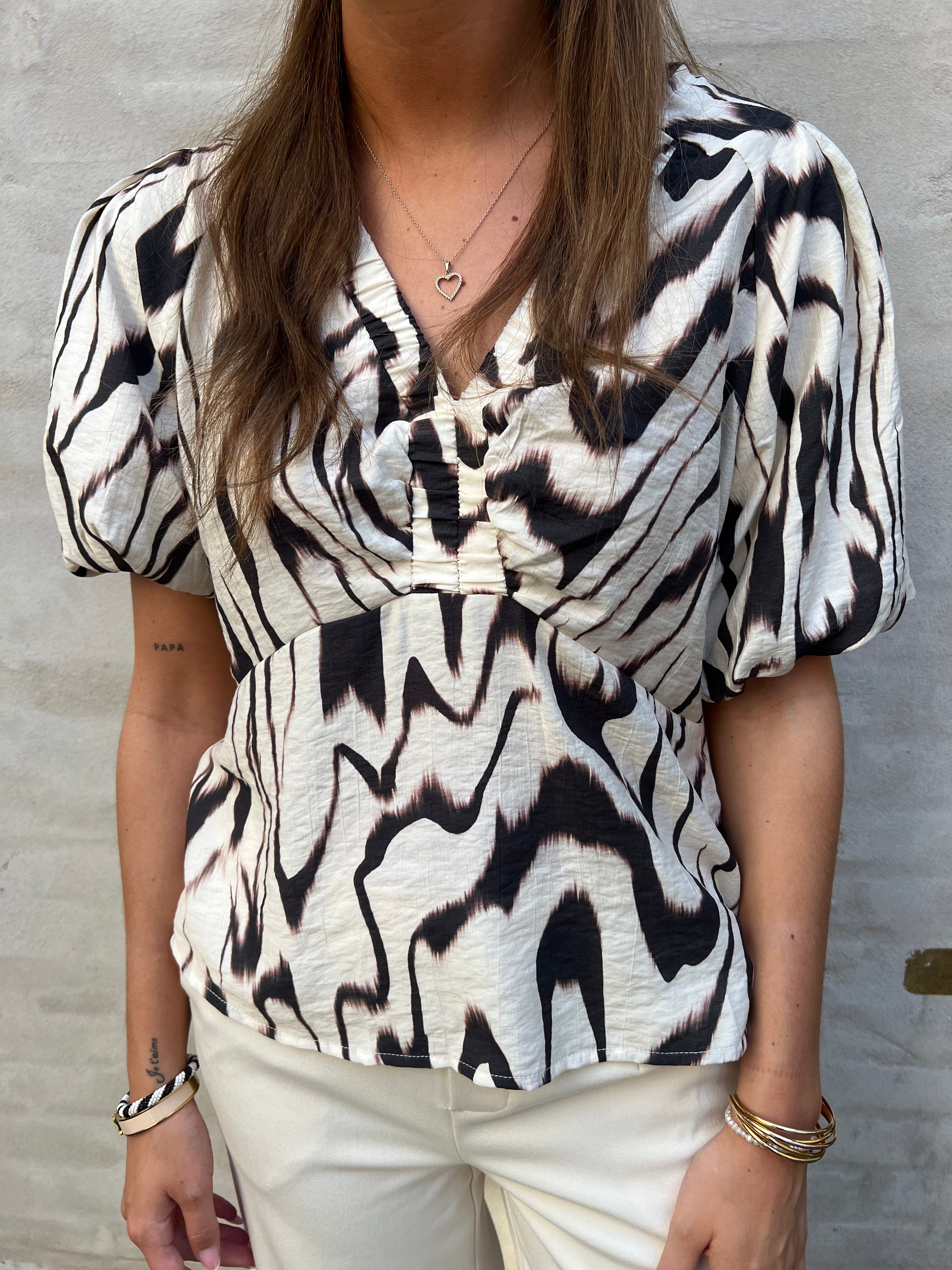 Irina Graphic Zag Blouse