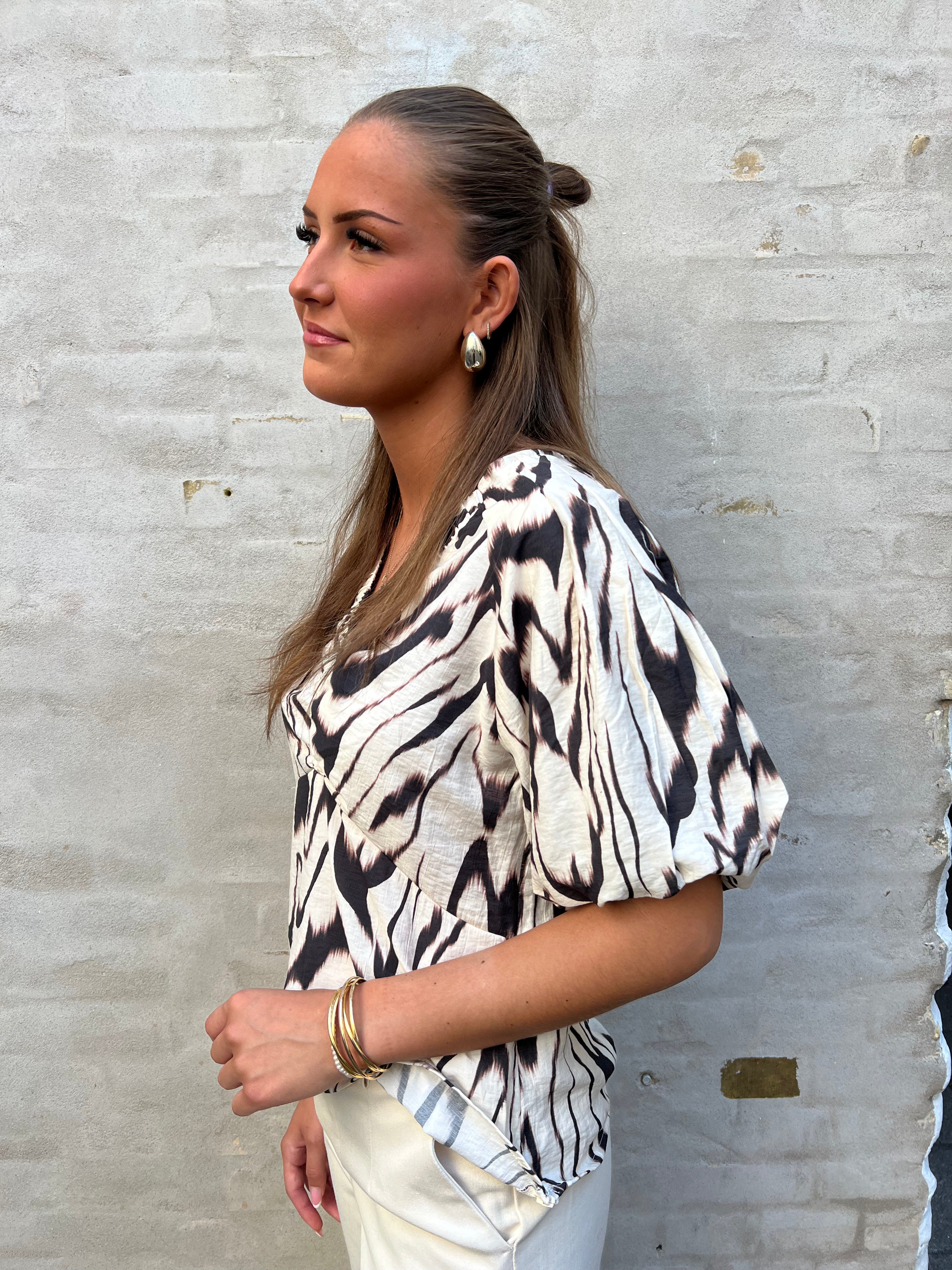 Irina Graphic Zag Blouse