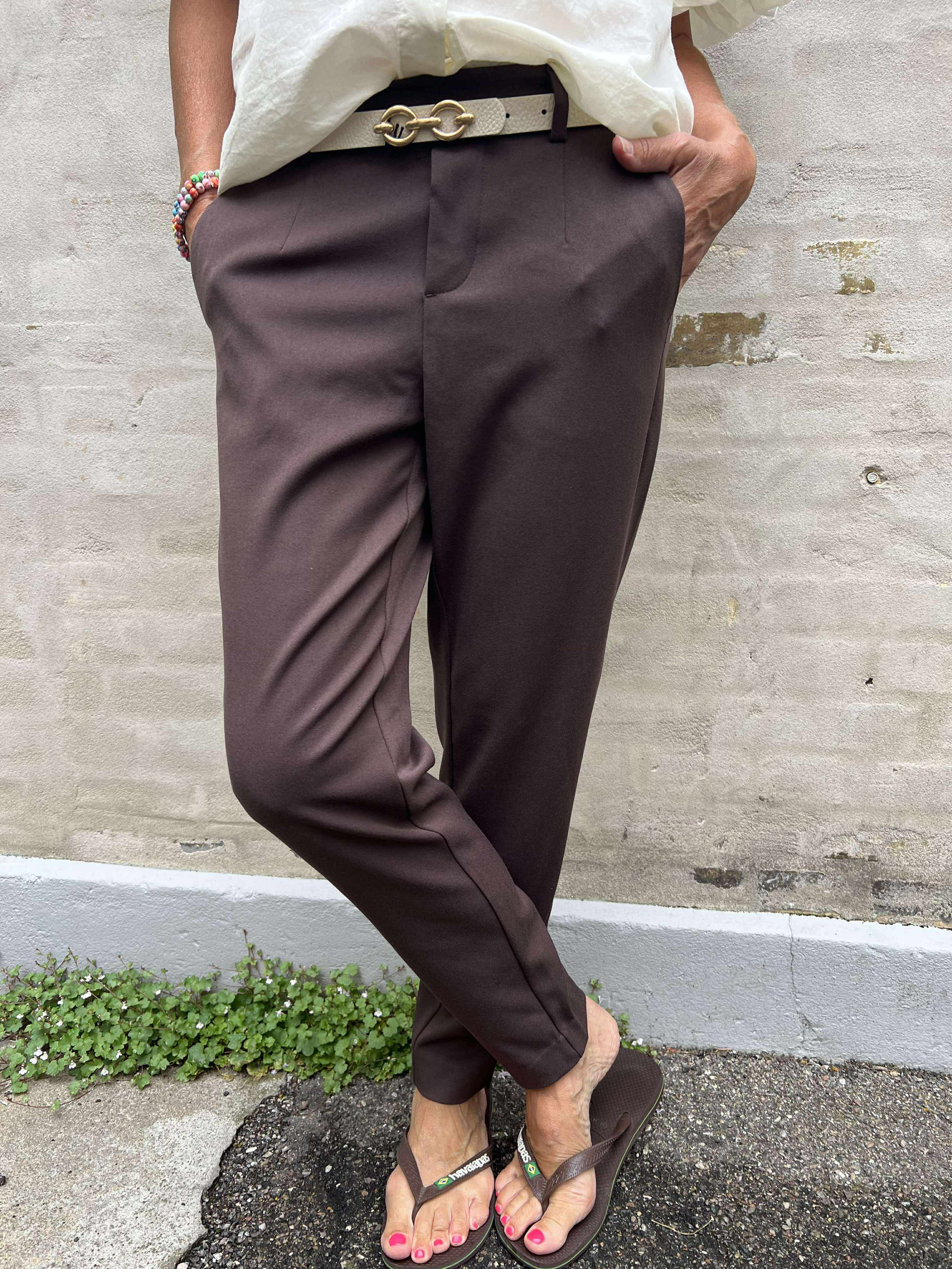 Lisa Slim Pant - Seal Brown
