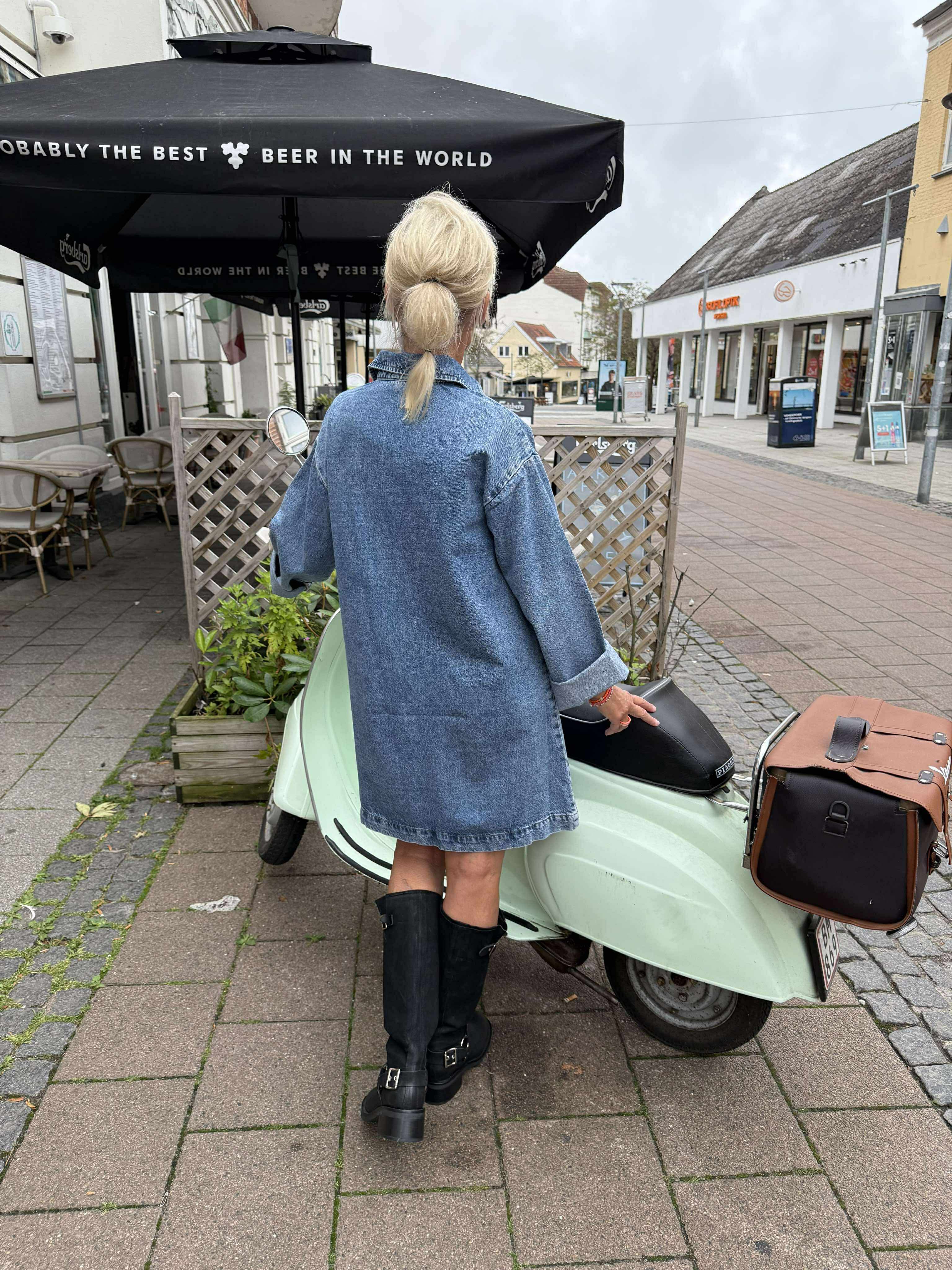 KENYA A-SHAPE DENIM DRESS - Medium Denim Blue