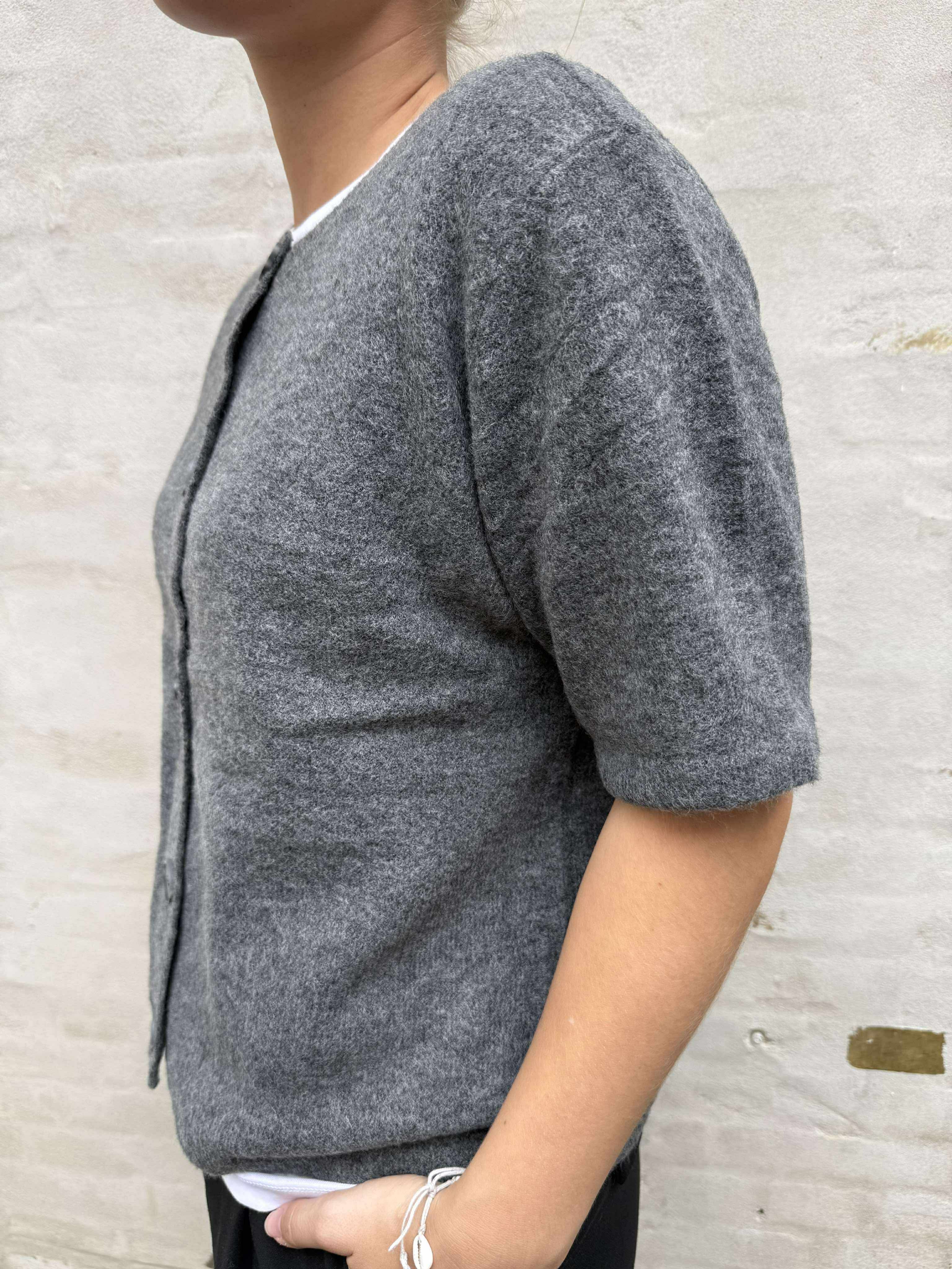 JIKO SS O-NECK KNIT CARDIGAN - Medium Grey Melange