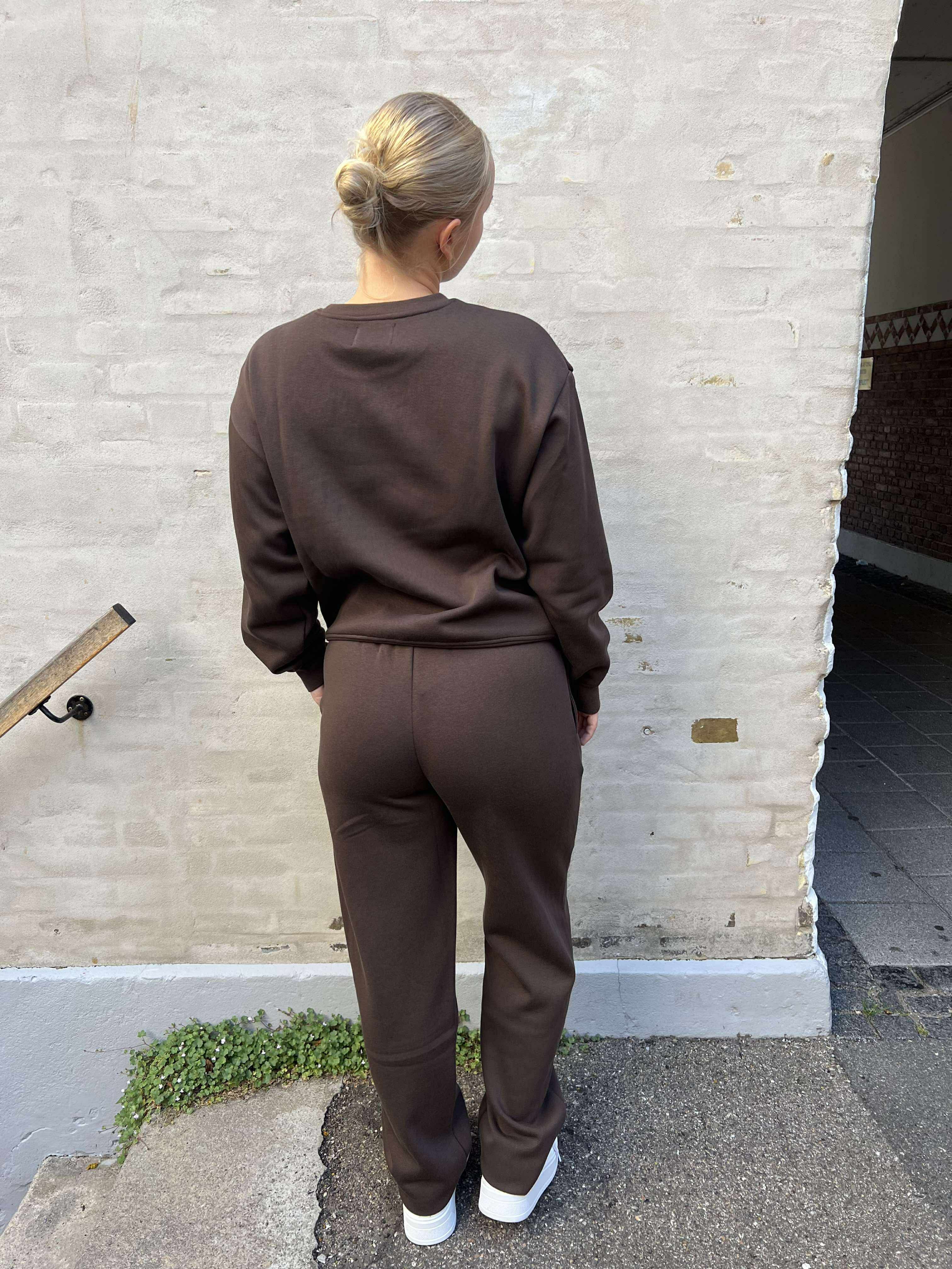 CHILLI STRAIGHT SWEAT PANTS - Hot Fudge