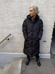 VISTA LIFE PADDED HOOD JACKET - Black