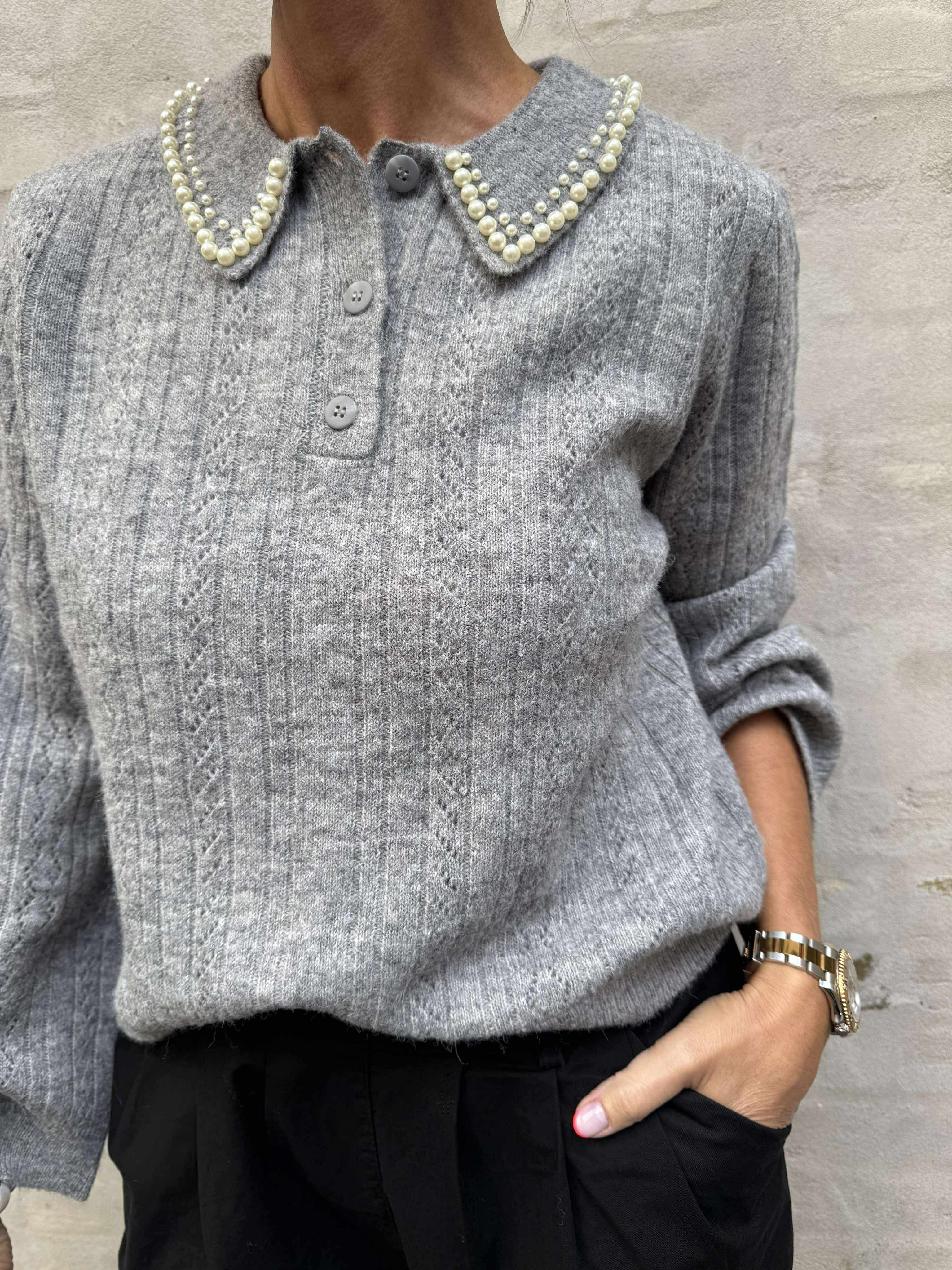 APRIL LIFE PEARL COLLAR PULL - Medium Grey Melange WHITE PEARLS