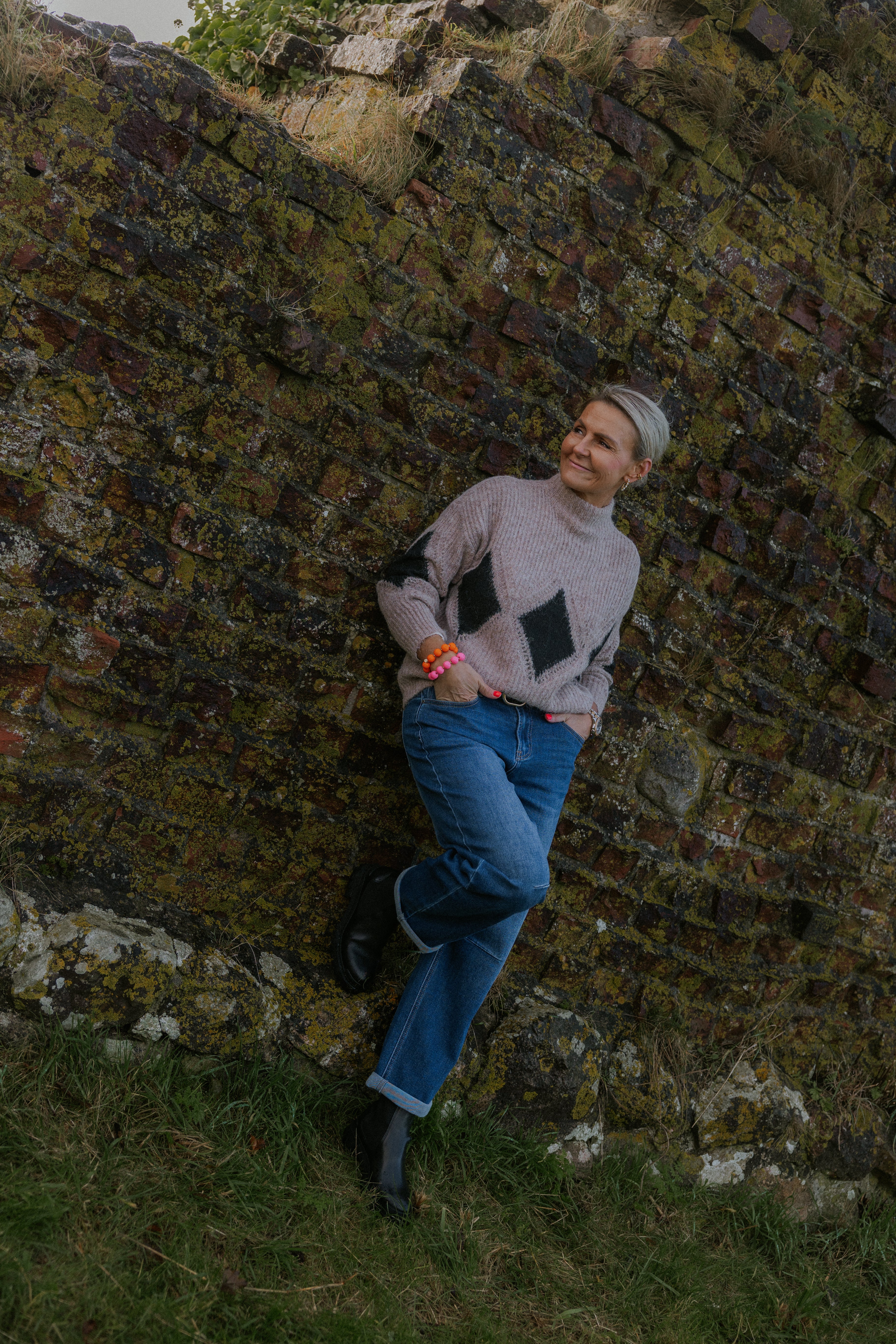 VIV LIFE HIGH NECK PULLOVER - Mountain Trail BLACK