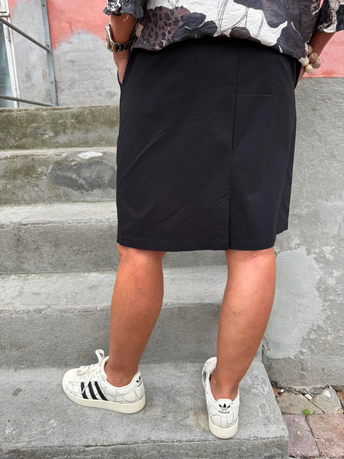 BEATE short skirt - Black