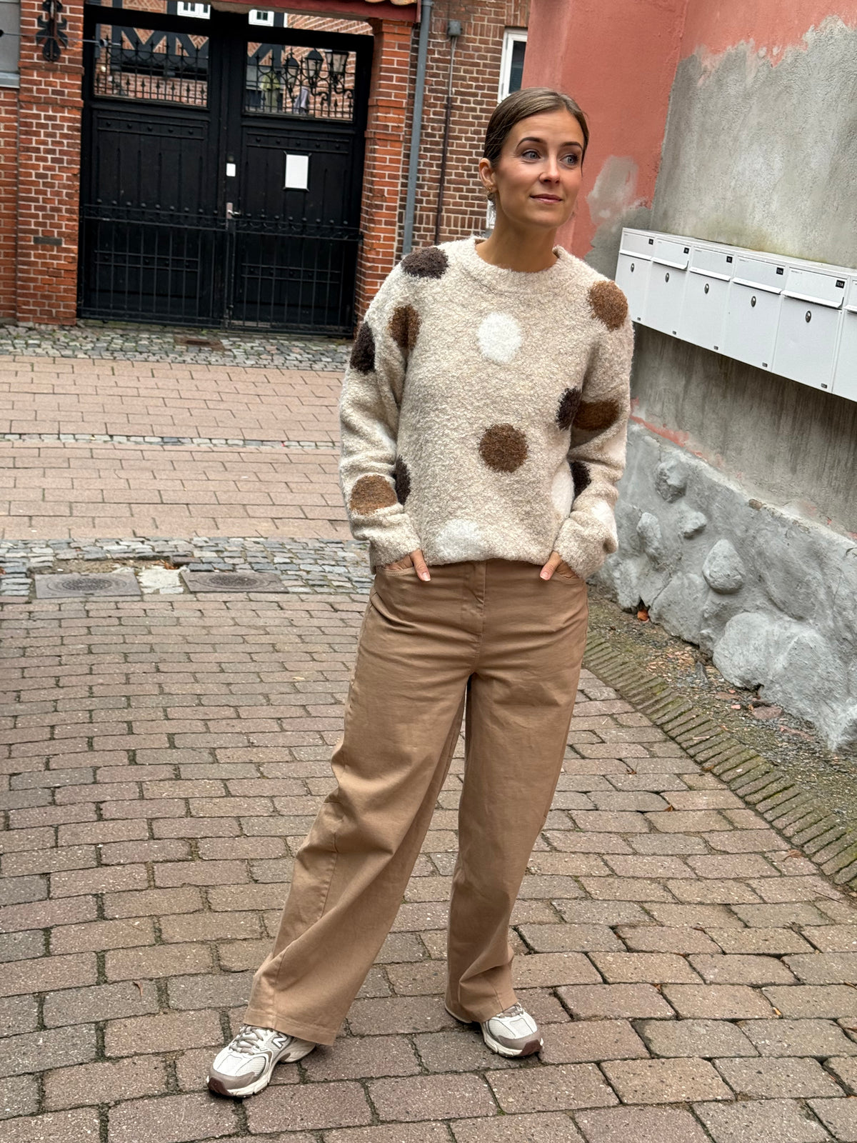 DOTTIE LS O-NECK DOT PULLOVER - Pussywillow Gray/SLATE BLACK TOFFEE