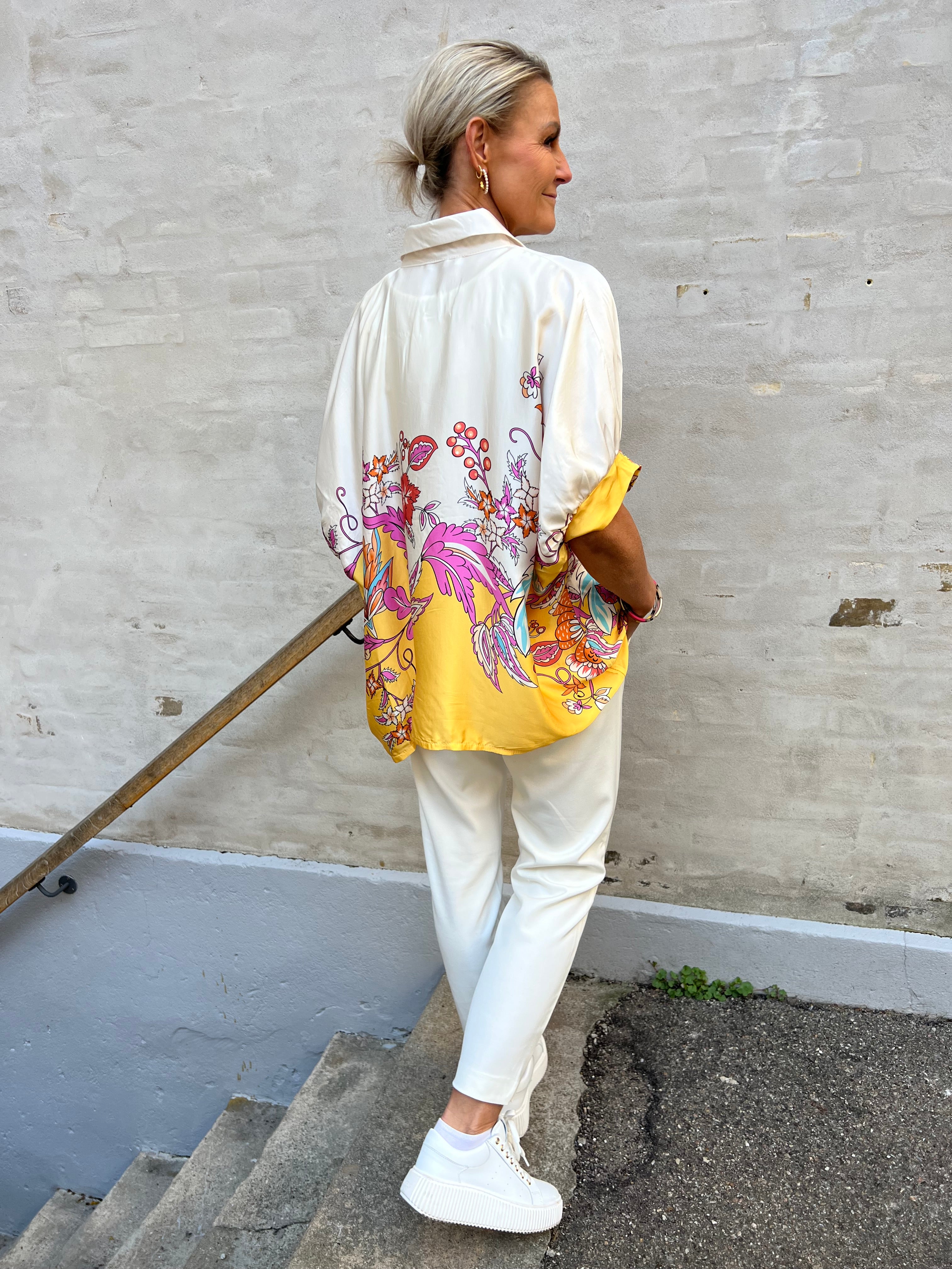 Emma shirt yellow