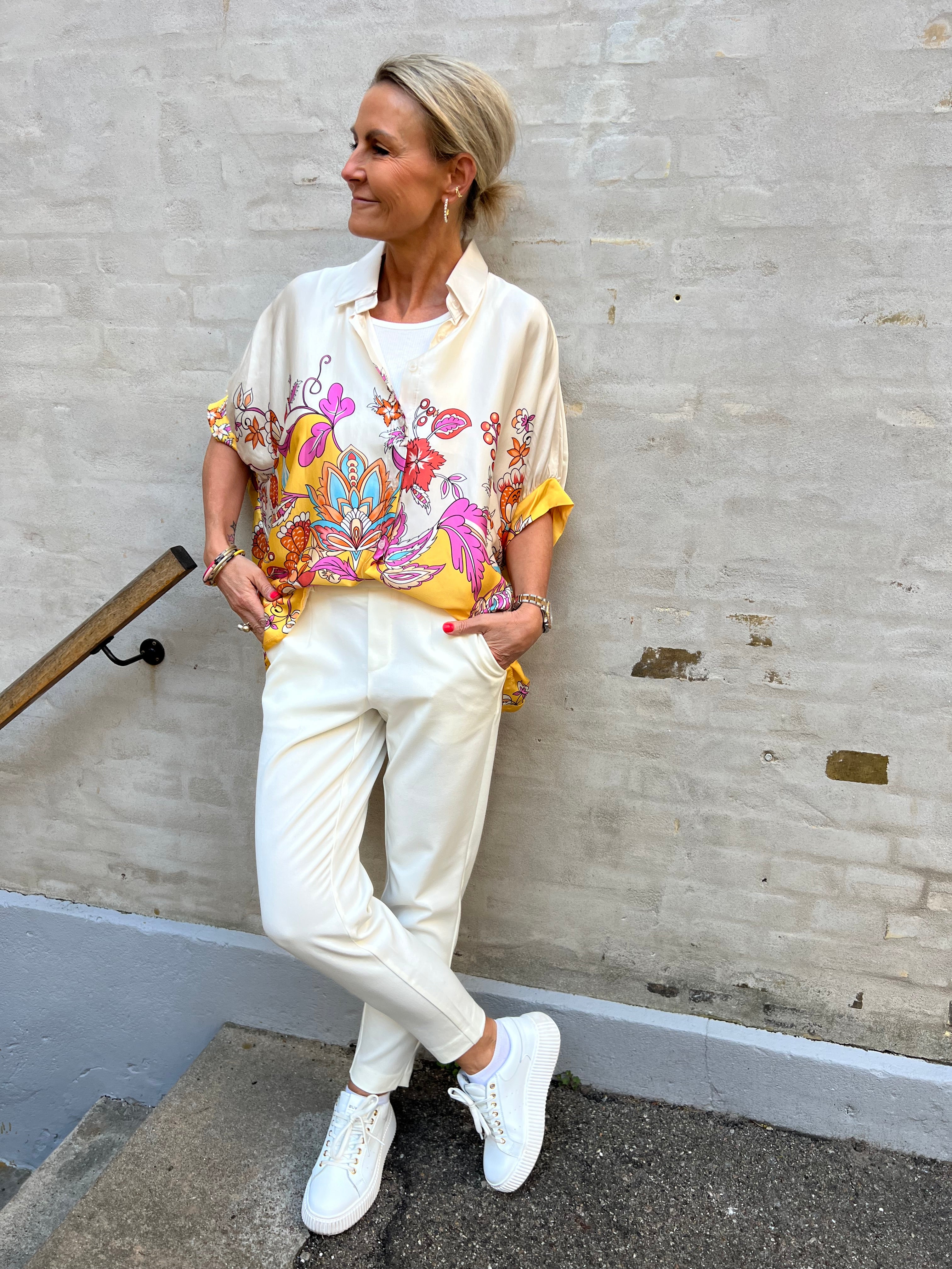 Emma shirt yellow