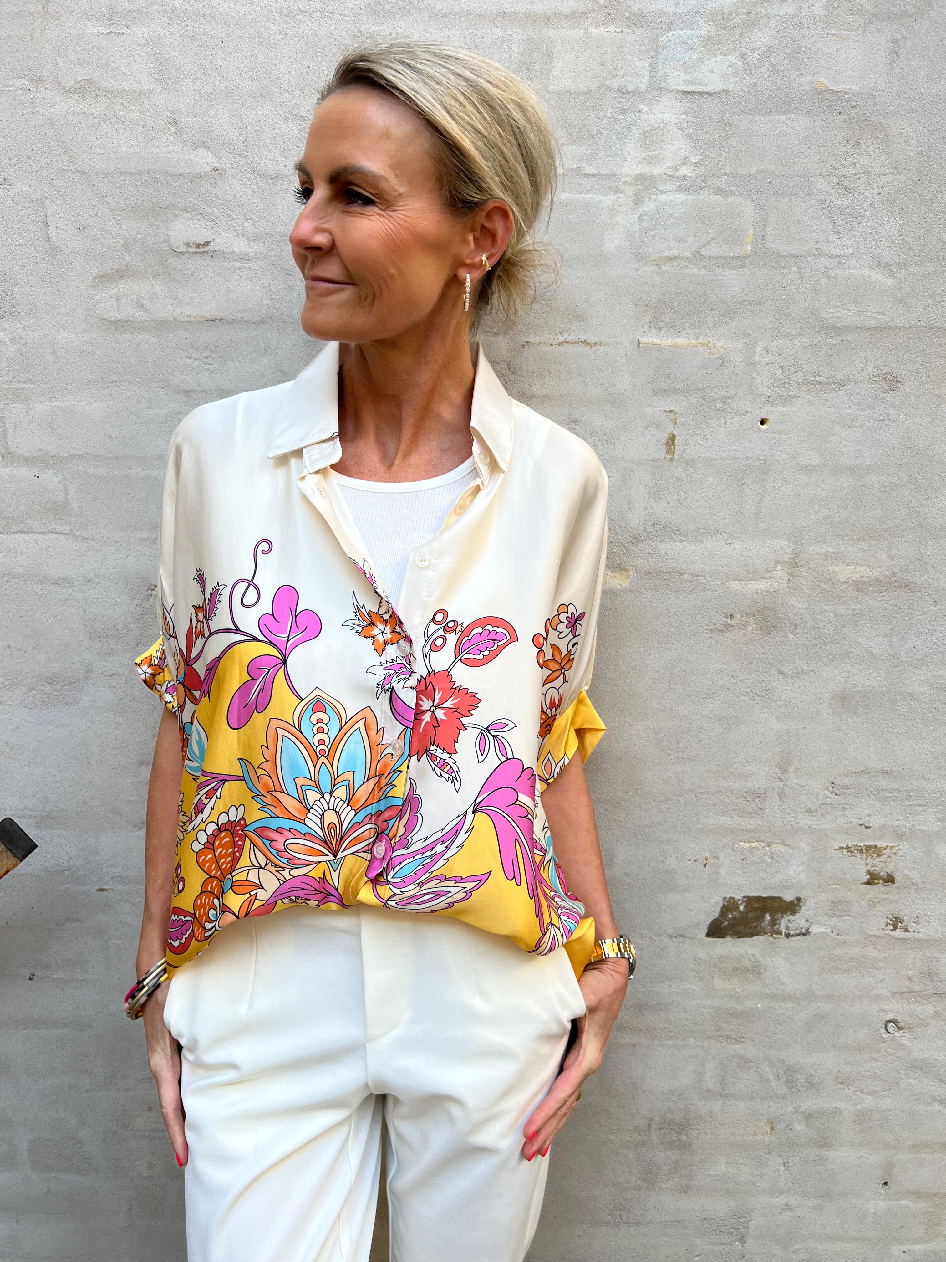 Emma shirt yellow