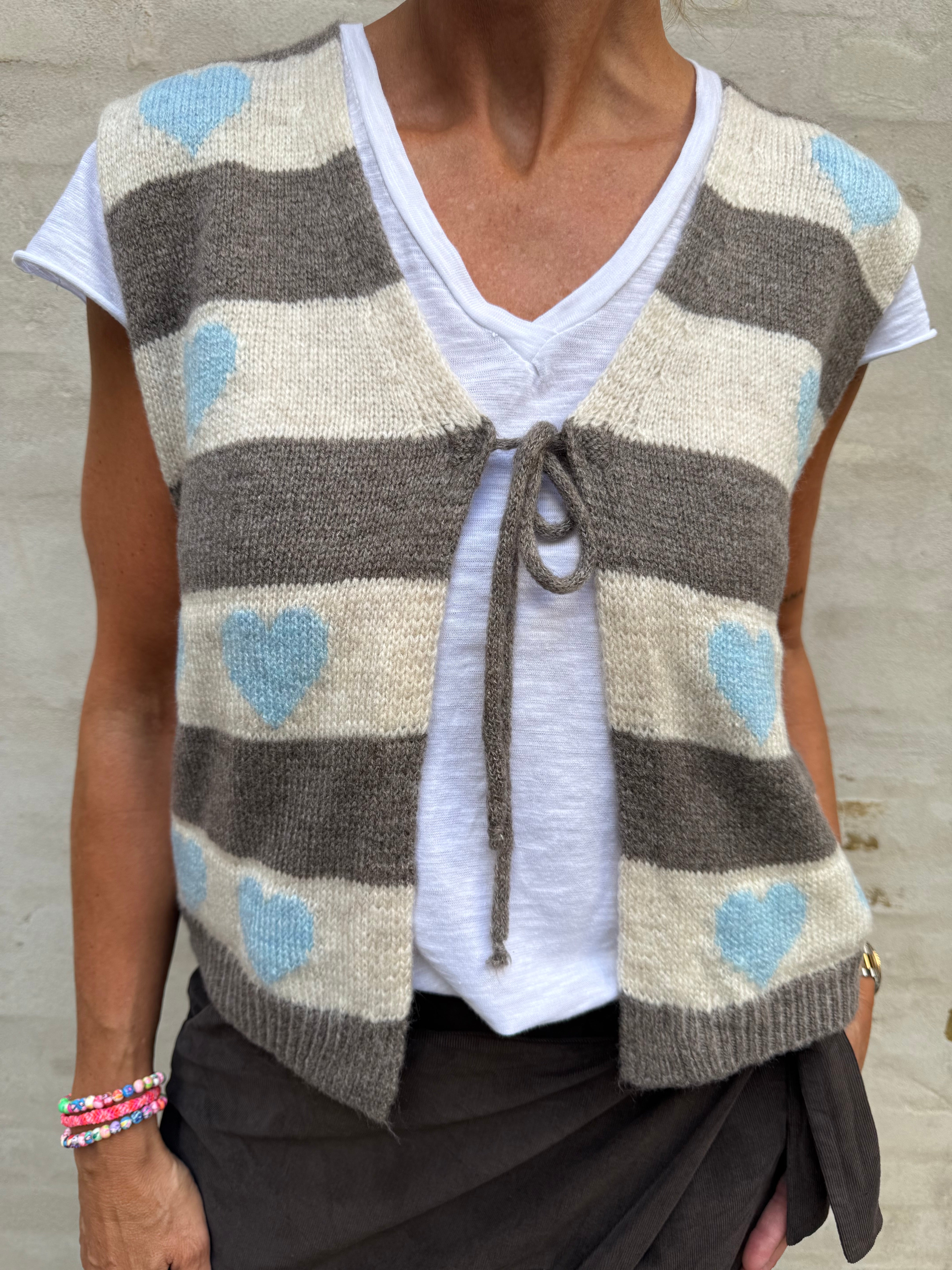 Phoenix Knit Vest - Celeste