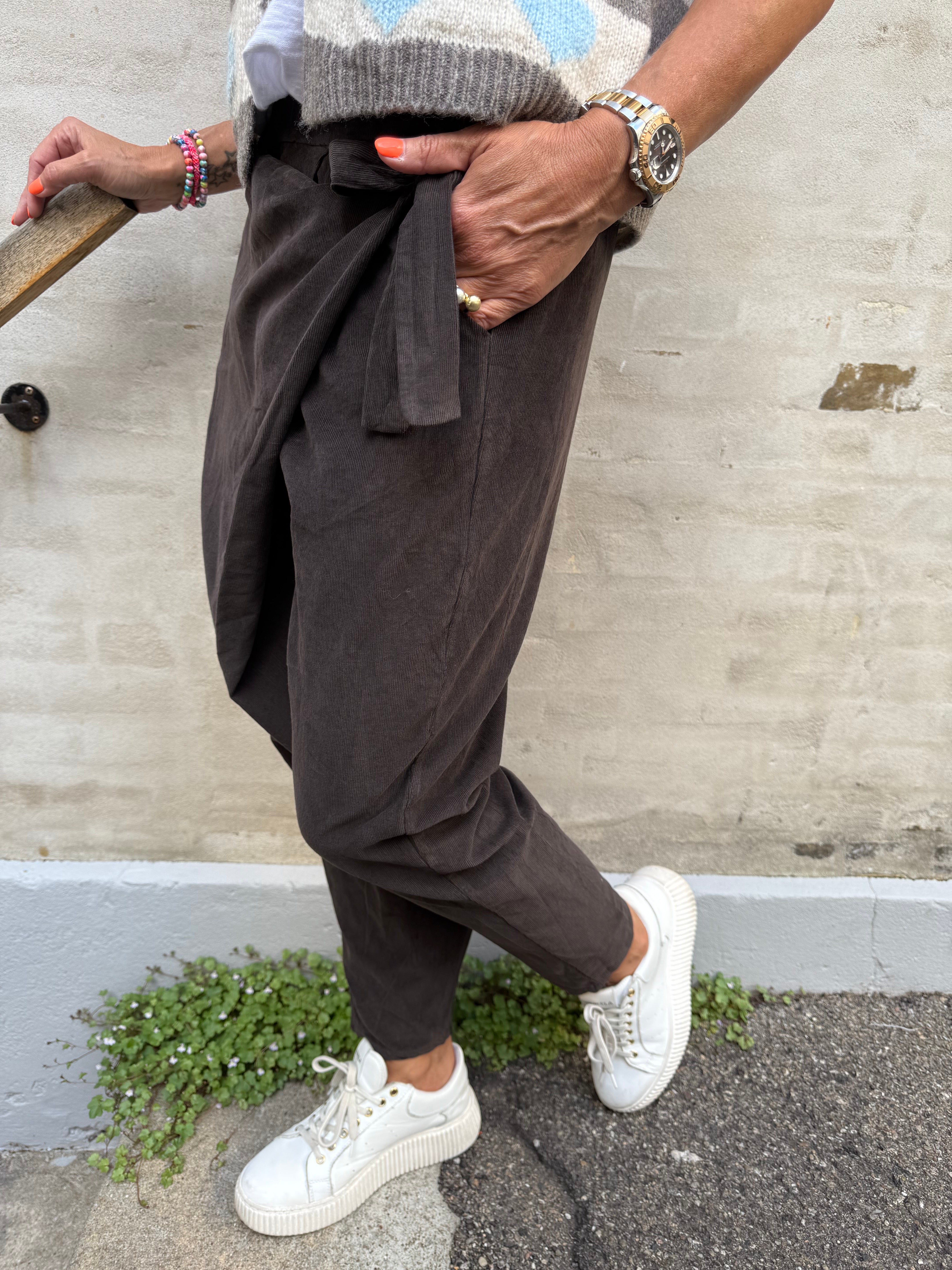 PREORDER-Lavinia Pants - Moro